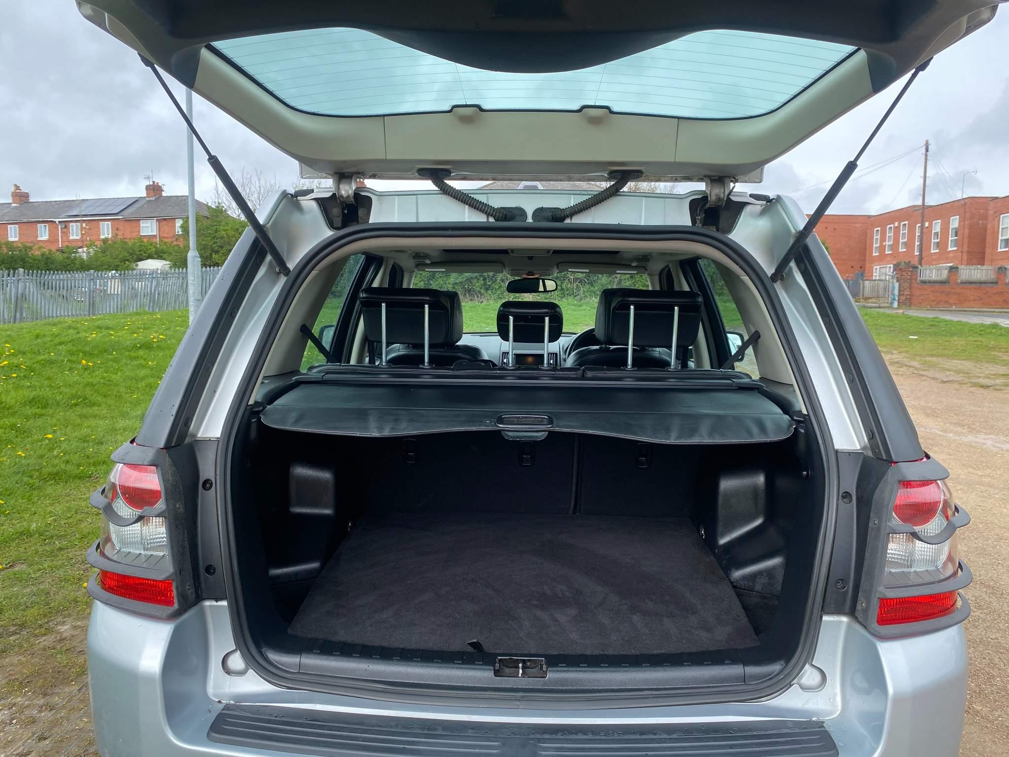 Land Rover Freelander 2 2.2 TD4 HSE Auto 4WD Euro 4 5dr 5dr Automatic 2025