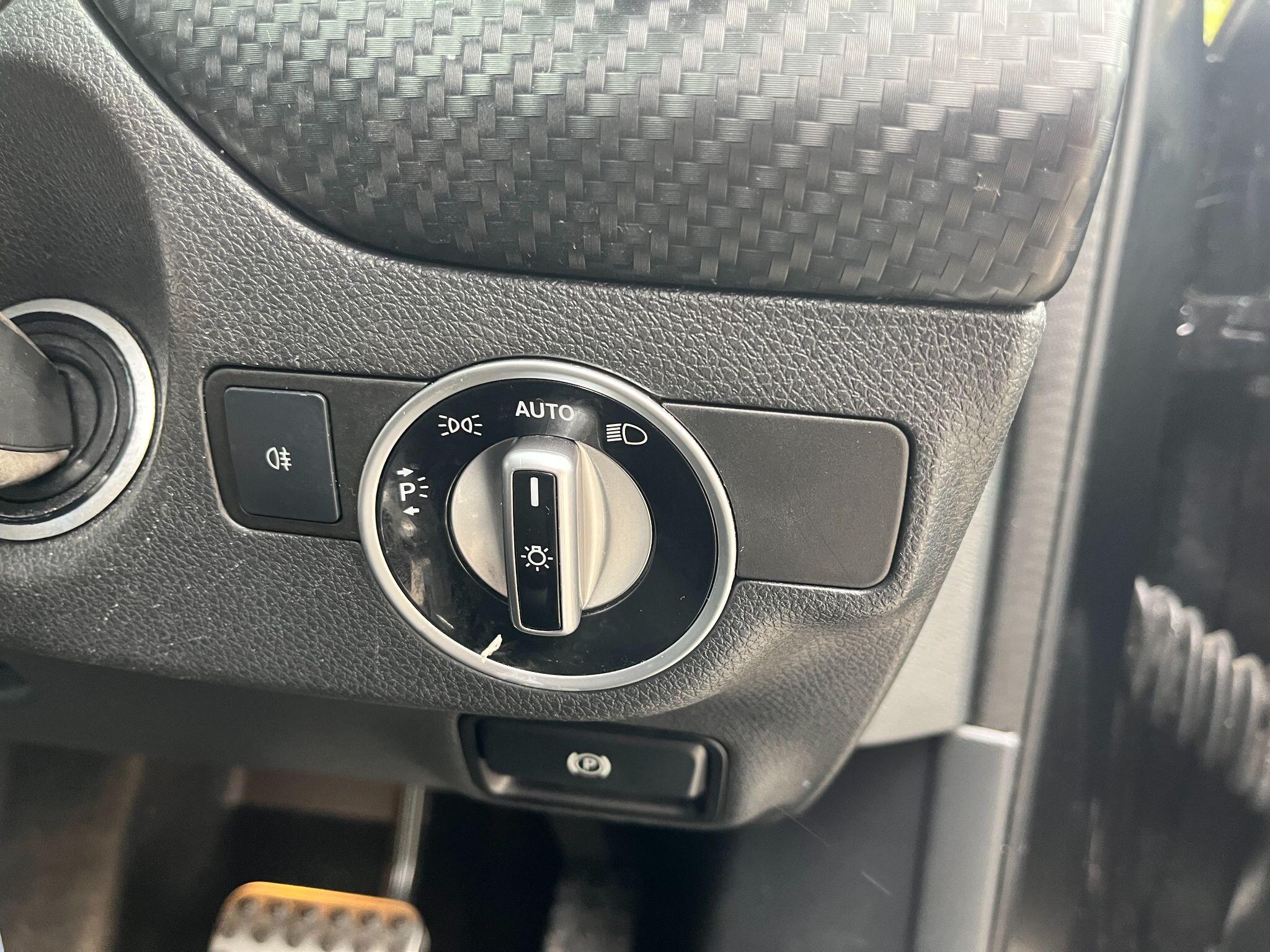 Mercedes-Benz A Class 2.1 A200d AMG Line (Premium) 7G-DCT Euro 6 (s/s) 5dr 5dr Automatic 2025