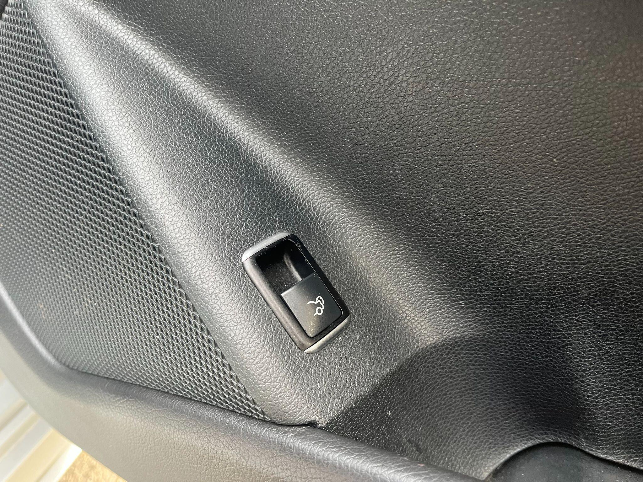 Mercedes-Benz CLA 2.1 CLA200 CDI AMG Sport Coupe Euro 6 (s/s) 4dr 4dr Manual 2025