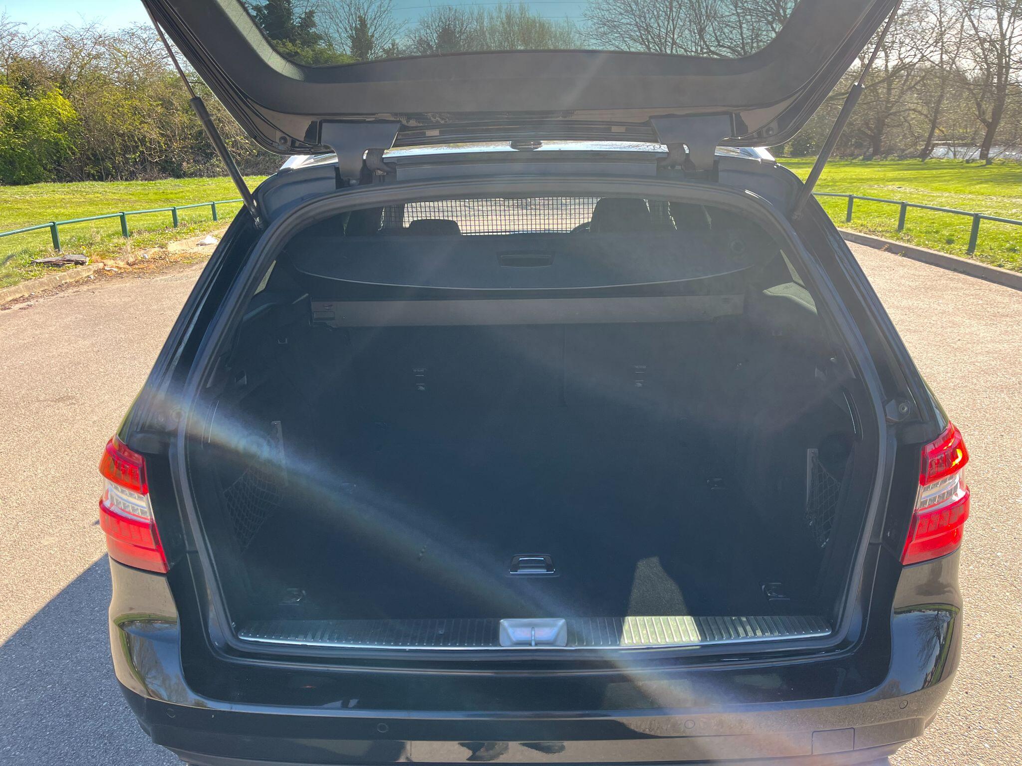 Mercedes-Benz E Class 3.0 E350 CDI V6 BlueEfficiency Sport G-Tronic+ Euro 5 5dr 5dr Automatic 2026