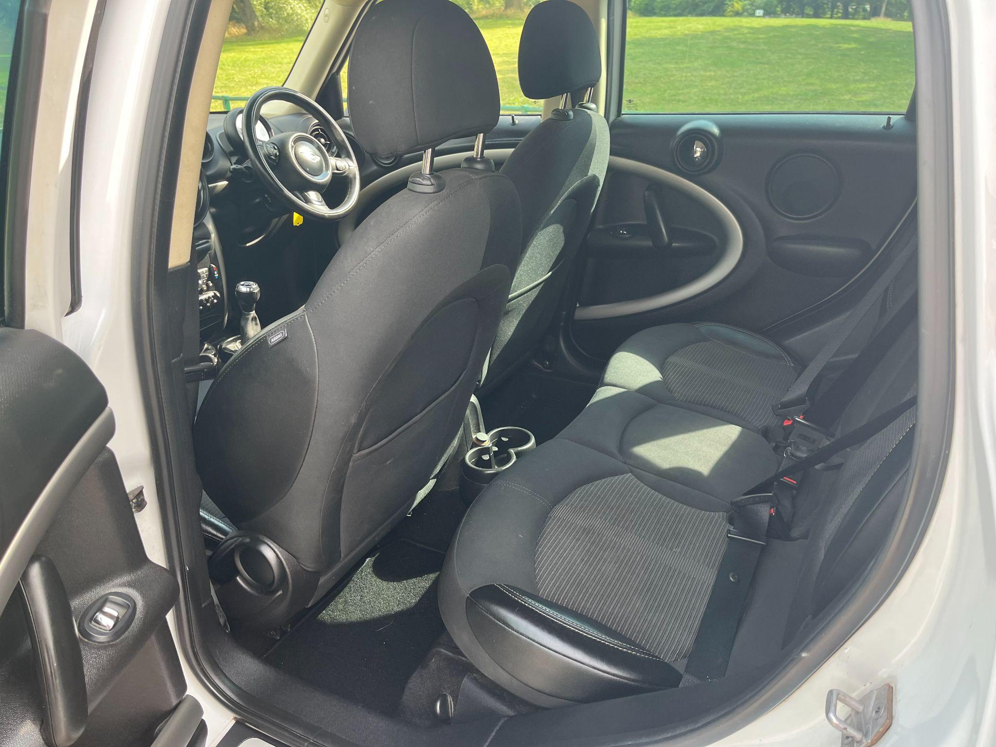 MINI Countryman 1.6 Cooper D Euro 5 (s/s) 5dr 5dr Manual 2025