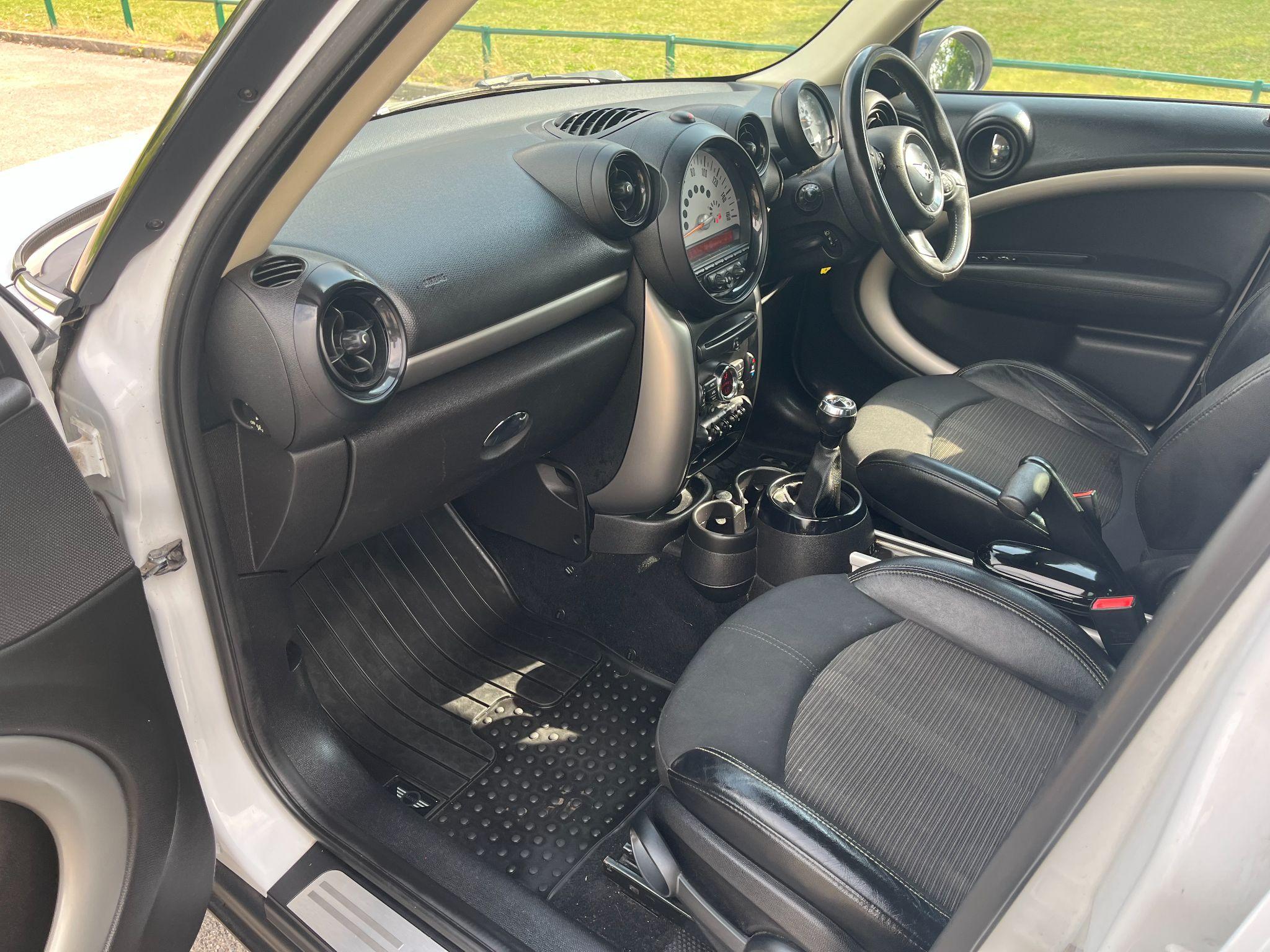 MINI Countryman 1.6 Cooper D Euro 5 (s/s) 5dr 5dr Manual 2025