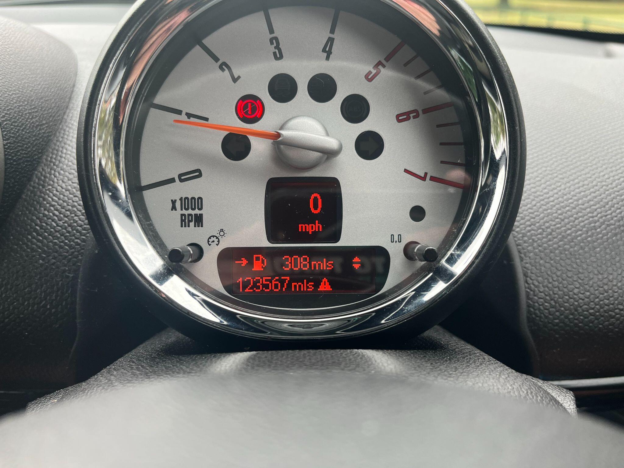 MINI Countryman 1.6 Cooper D Euro 5 (s/s) 5dr 5dr Manual 2025