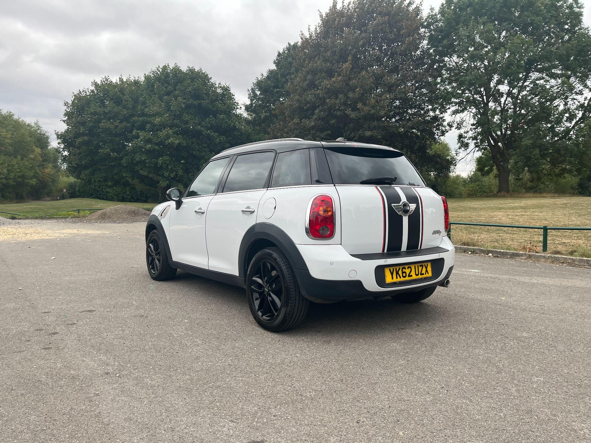 MINI Countryman 1.6 Cooper D Euro 5 (s/s) 5dr 5dr Manual 2025