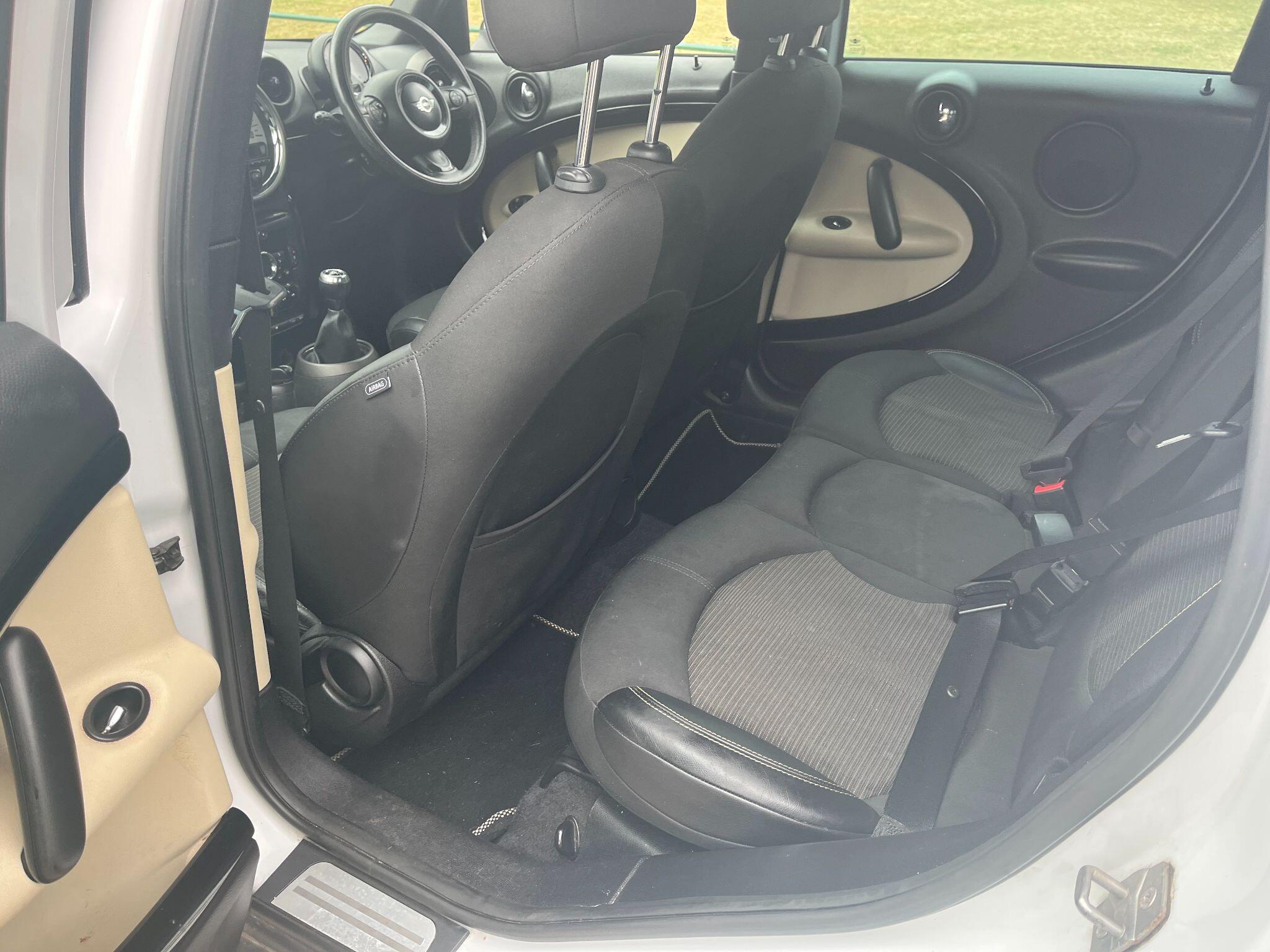 MINI Countryman 1.6 Cooper D Euro 5 (s/s) 5dr 5dr Manual 2025