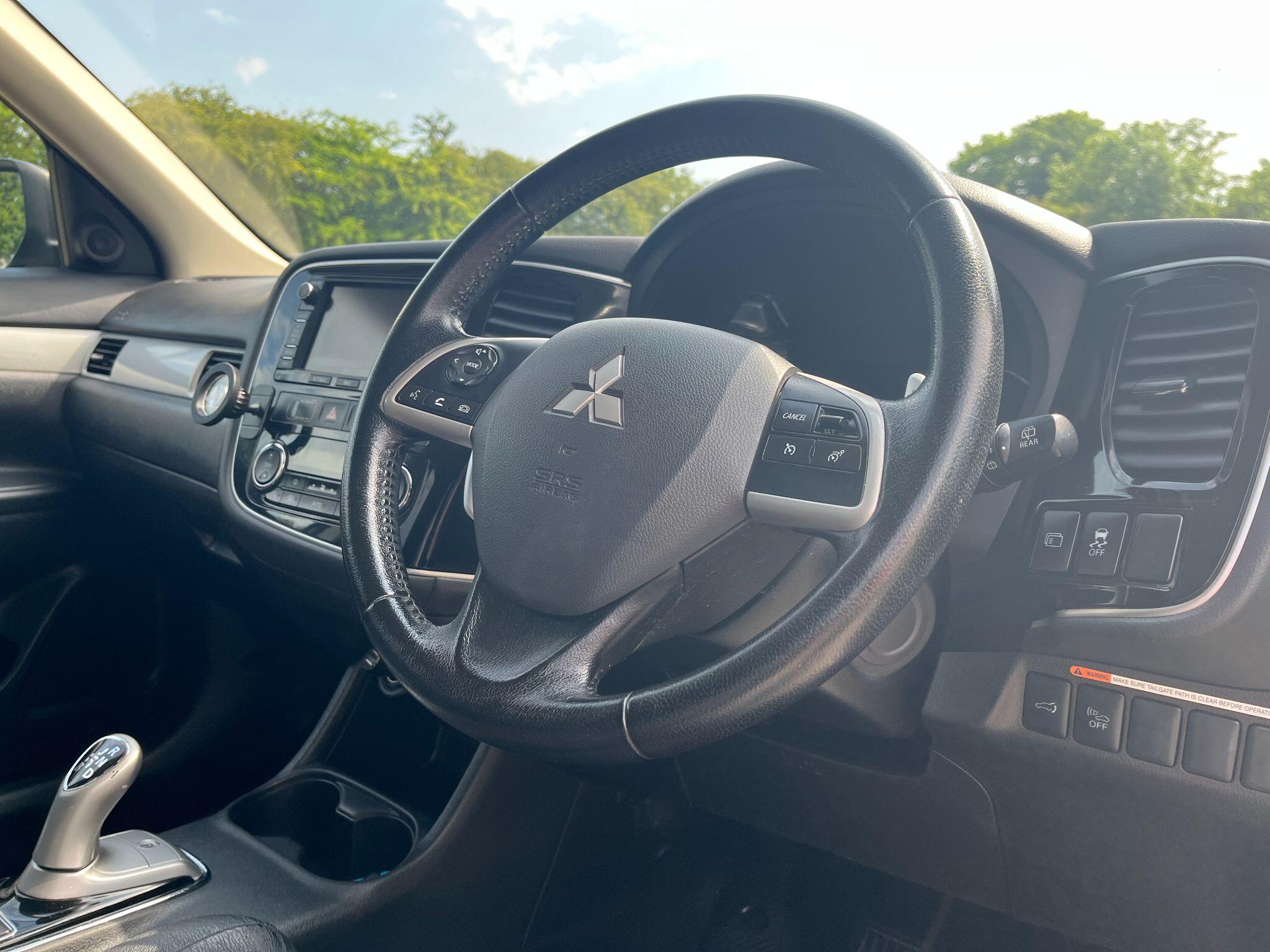 Mitsubishi Outlander 2.0h 12kWh GX4h CVT 4WD Euro 5 (s/s) 5dr 5dr Automatic 2026