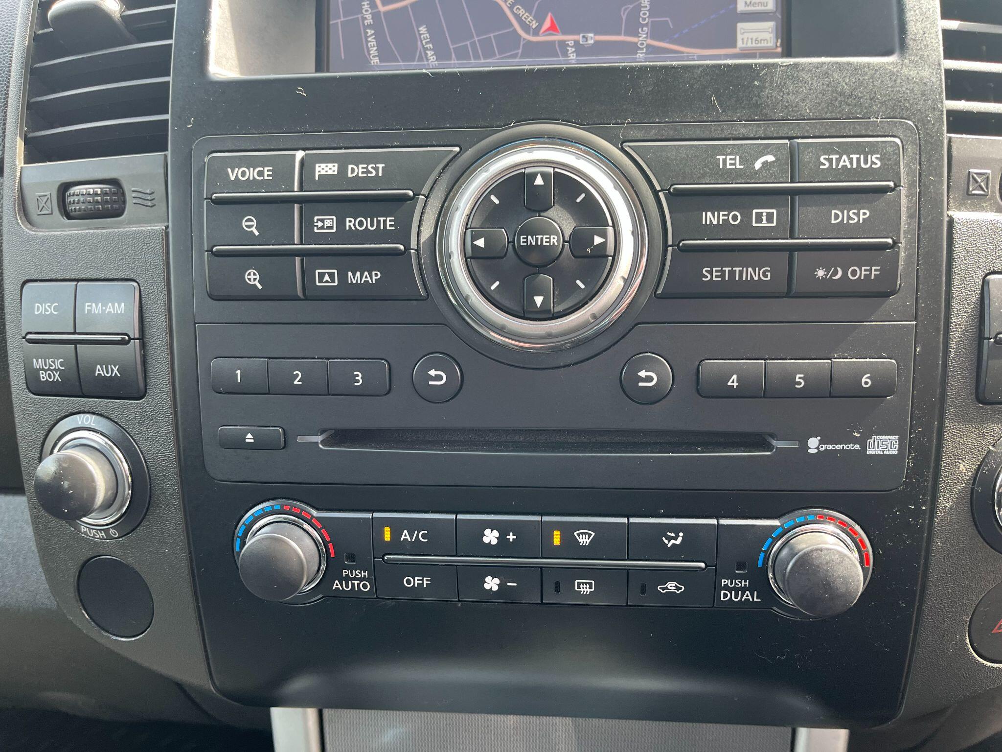 Nissan Navara 2.5 dCi Tekna Auto 4WD Euro 5 4dr 4dr Automatic 2026