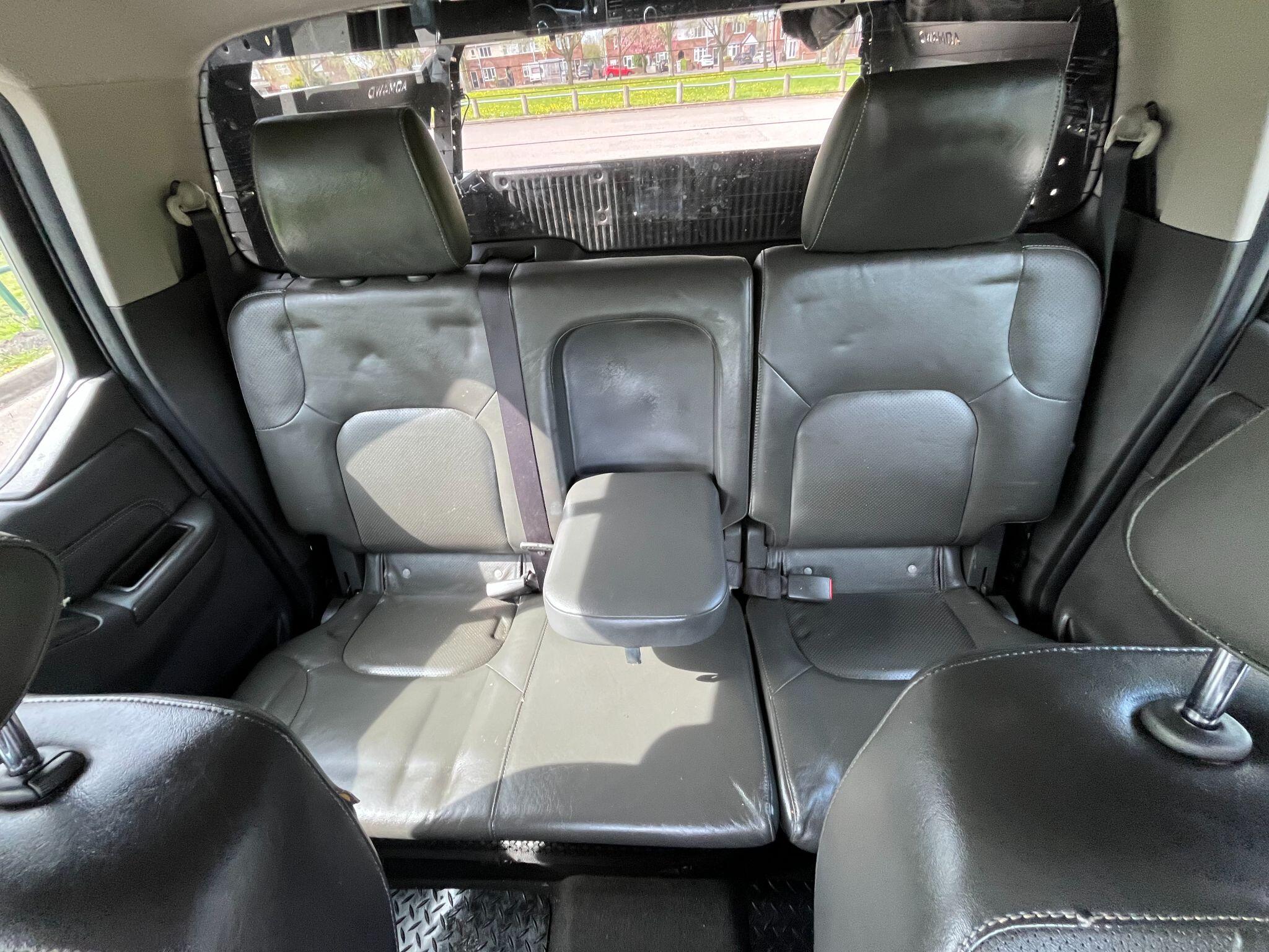 Nissan Navara 2.5 dCi Tekna Auto 4WD Euro 5 4dr 4dr Automatic 2026