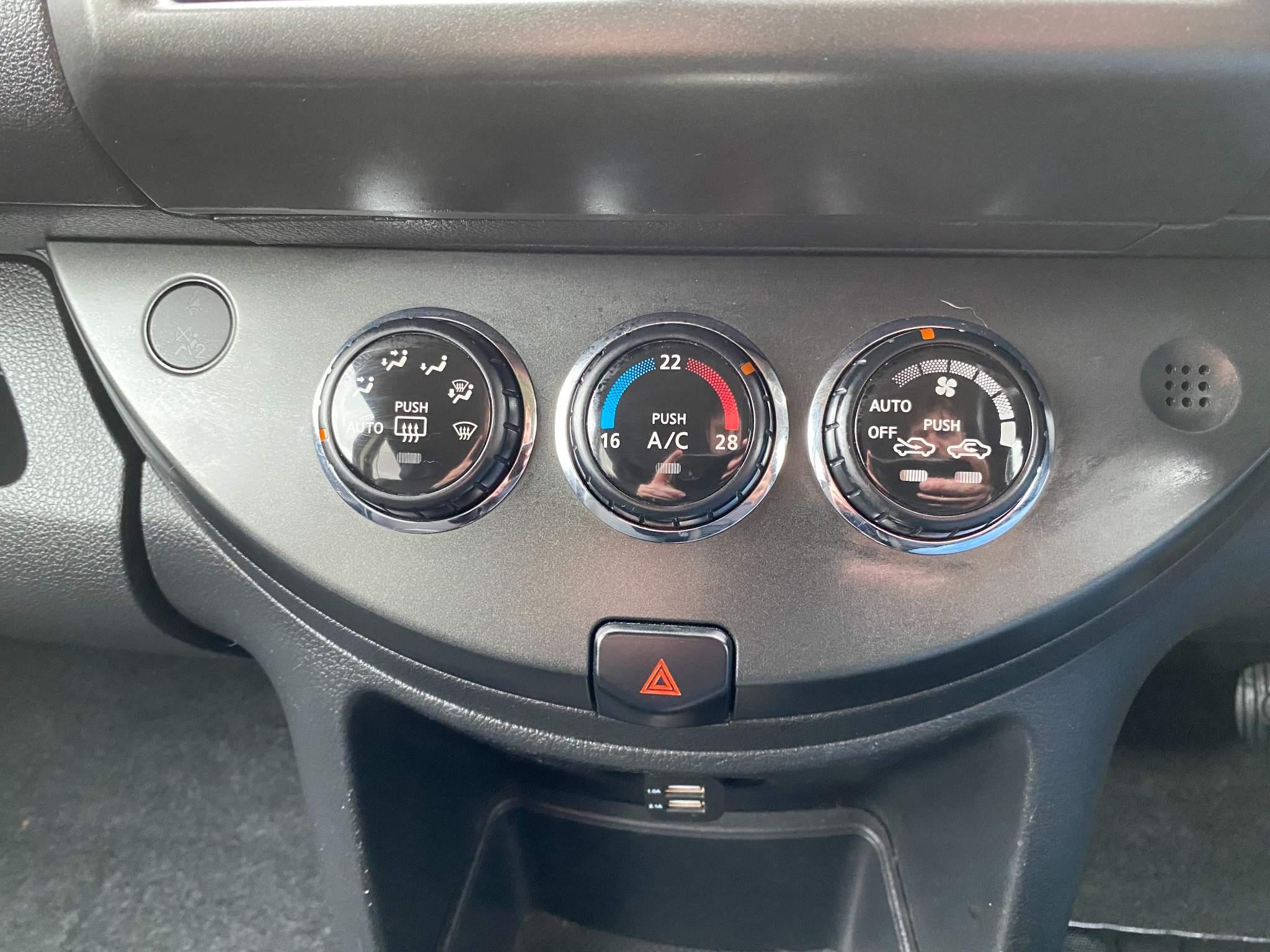 Nissan Note 1.6L TEKNA MPV 5dr Petrol Automatic Euro 4 (109 bhp) 5dr Automatic 2025