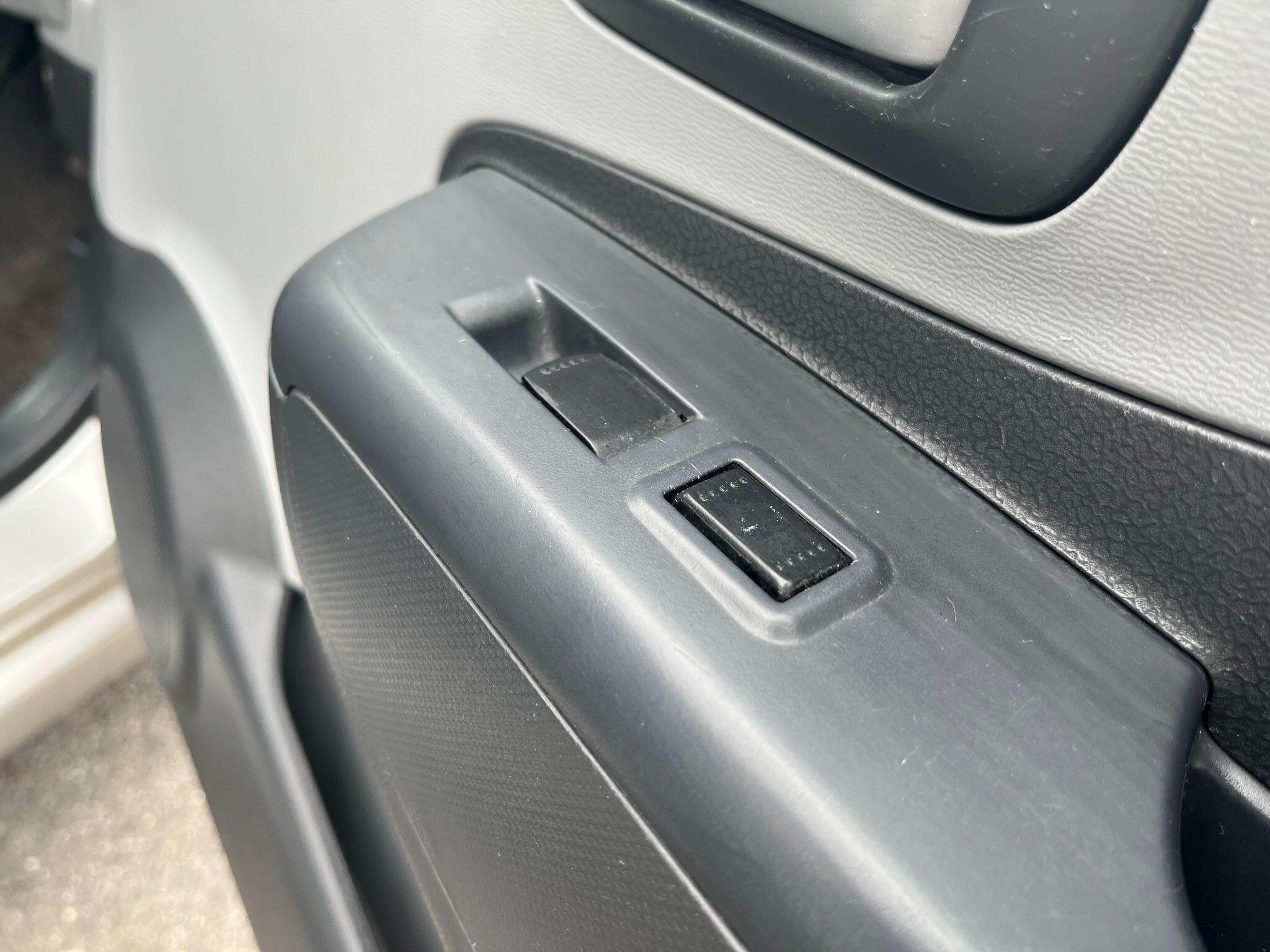 Nissan Pixo 1.0 n-tec Euro 5 5dr 5dr Manual 2025