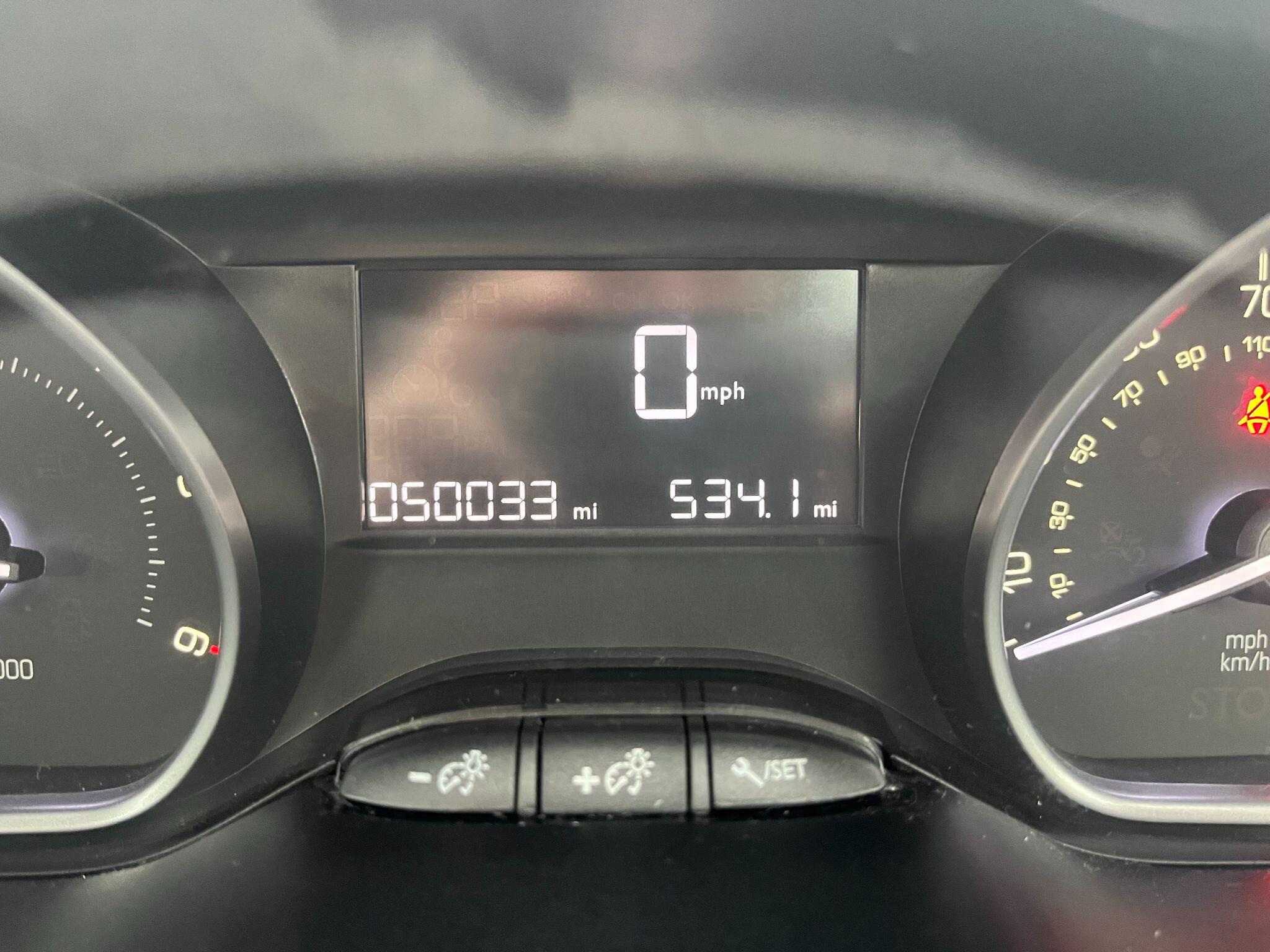 Peugeot 2008 1.6 BlueHDi Active Euro 6 5dr 5dr Manual 2025