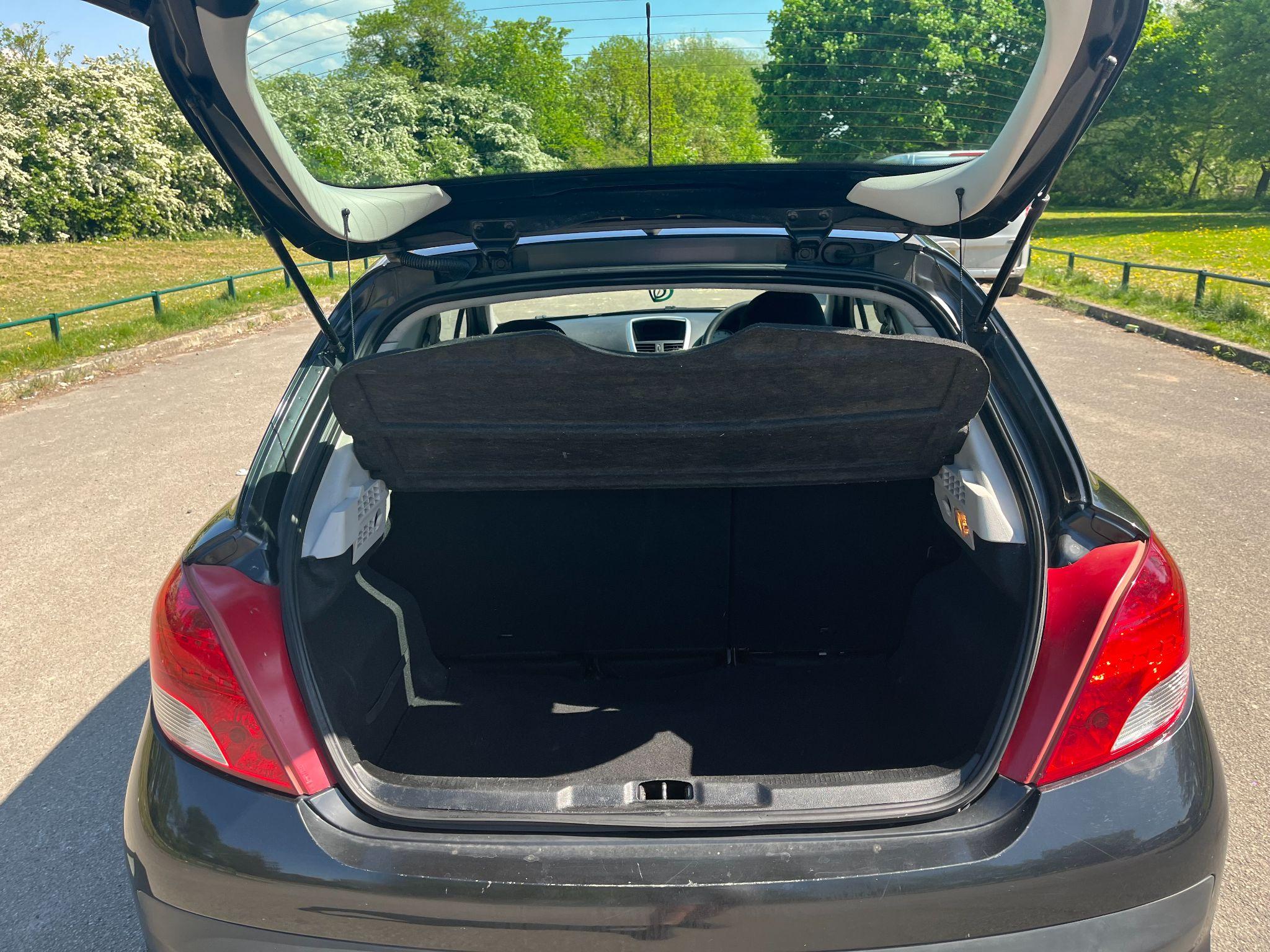 Peugeot 207 1.4 VTi S Euro 5 3dr (A/C) 3dr Manual 2025