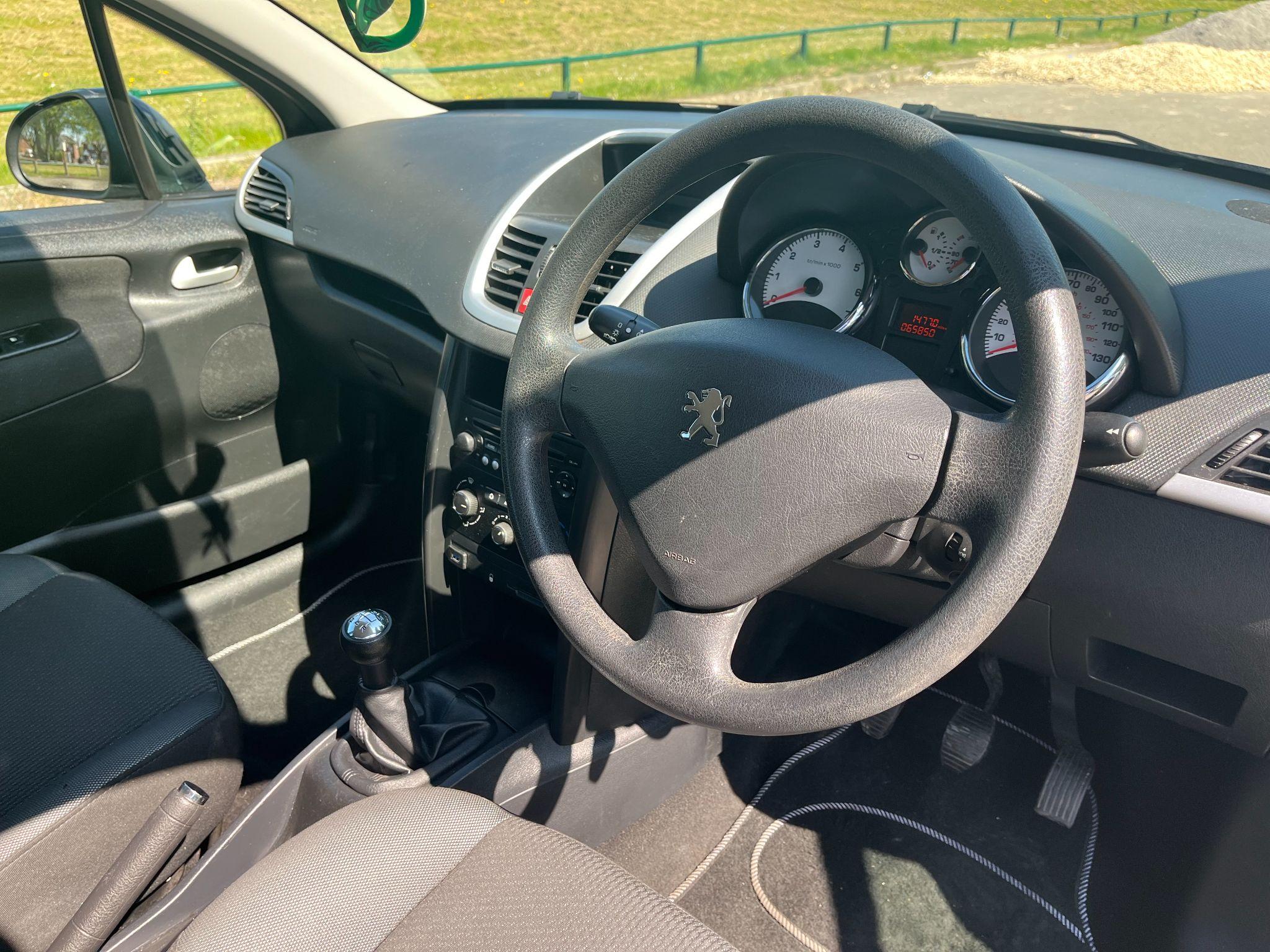 Peugeot 207 1.4 VTi S Euro 5 3dr (A/C) 3dr Manual 2025