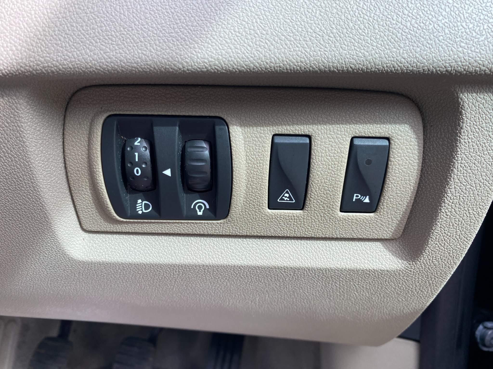 Renault Megane 1.9L PRIVILEGE DCI Coupe 3dr Diesel Manual Euro 4 (130 bhp) 3dr Manual 2025