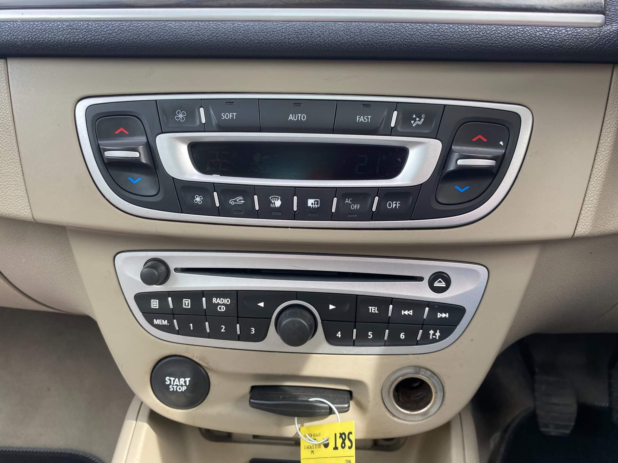 Renault Megane 1.9L PRIVILEGE DCI Coupe 3dr Diesel Manual Euro 4 (130 bhp) 3dr Manual 2025