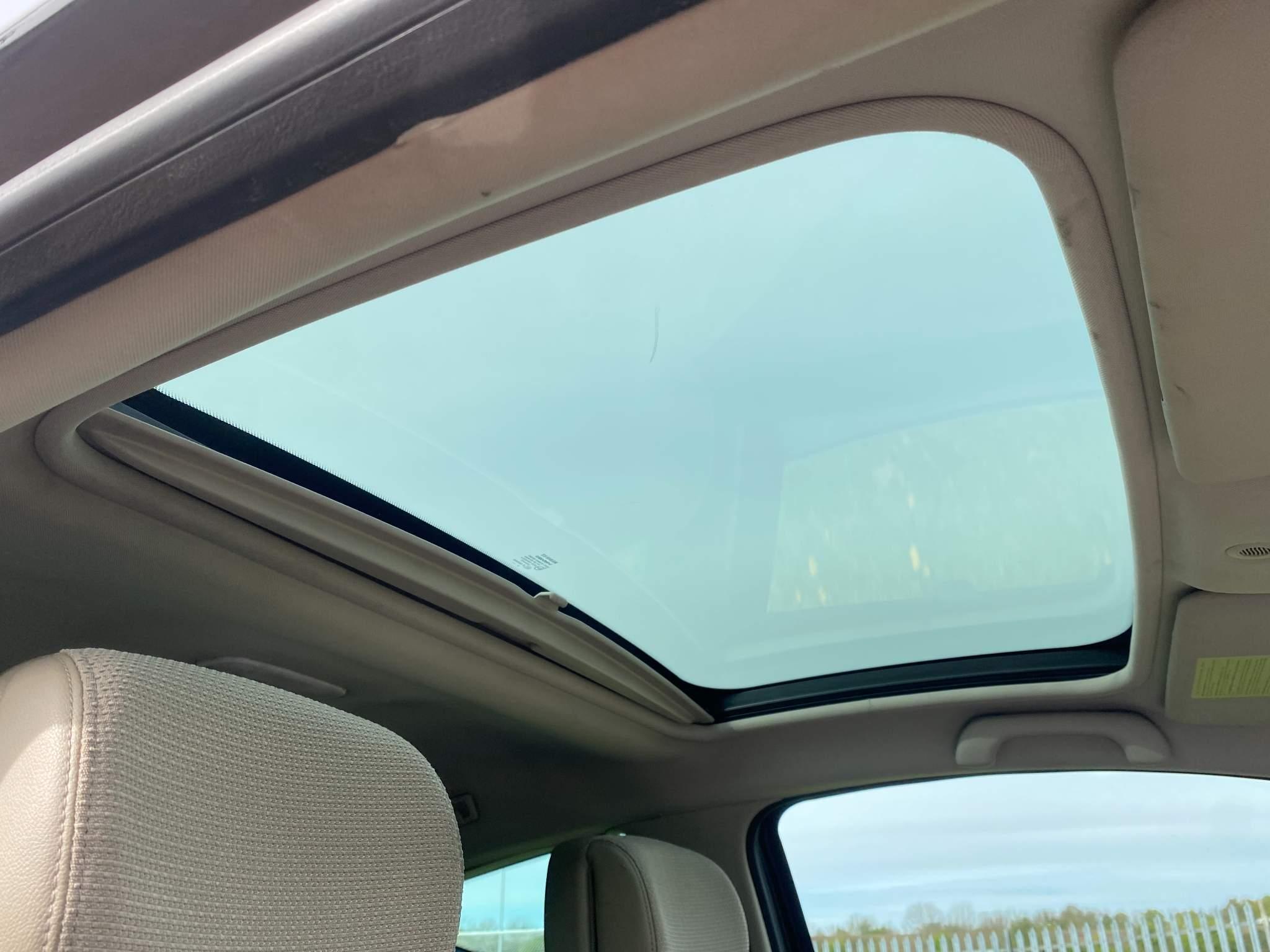 Renault Megane 1.9L PRIVILEGE DCI Coupe 3dr Diesel Manual Euro 4 (130 bhp) 3dr Manual 2025