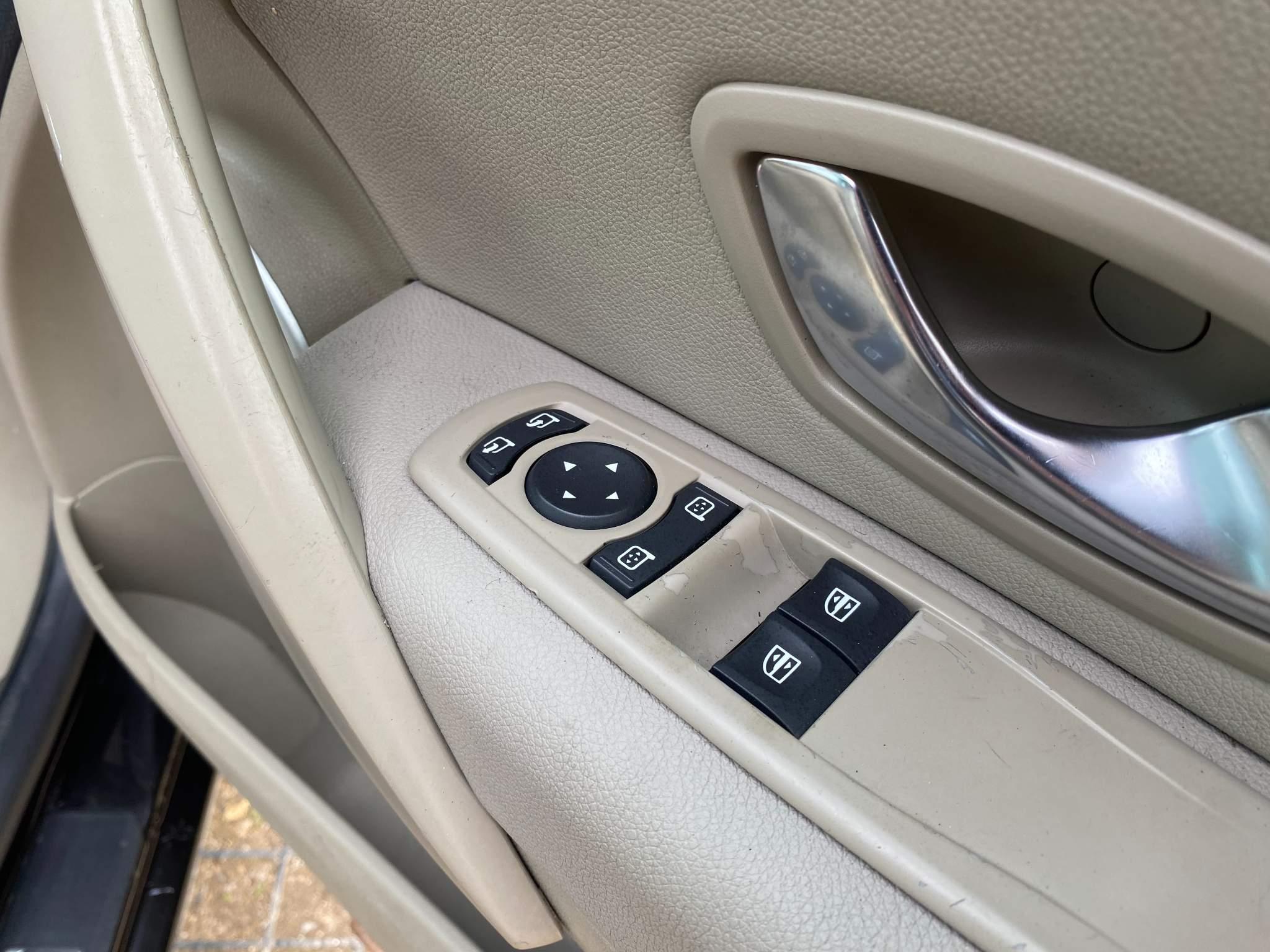 Renault Megane 1.9L PRIVILEGE DCI Coupe 3dr Diesel Manual Euro 4 (130 bhp) 3dr Manual 2025