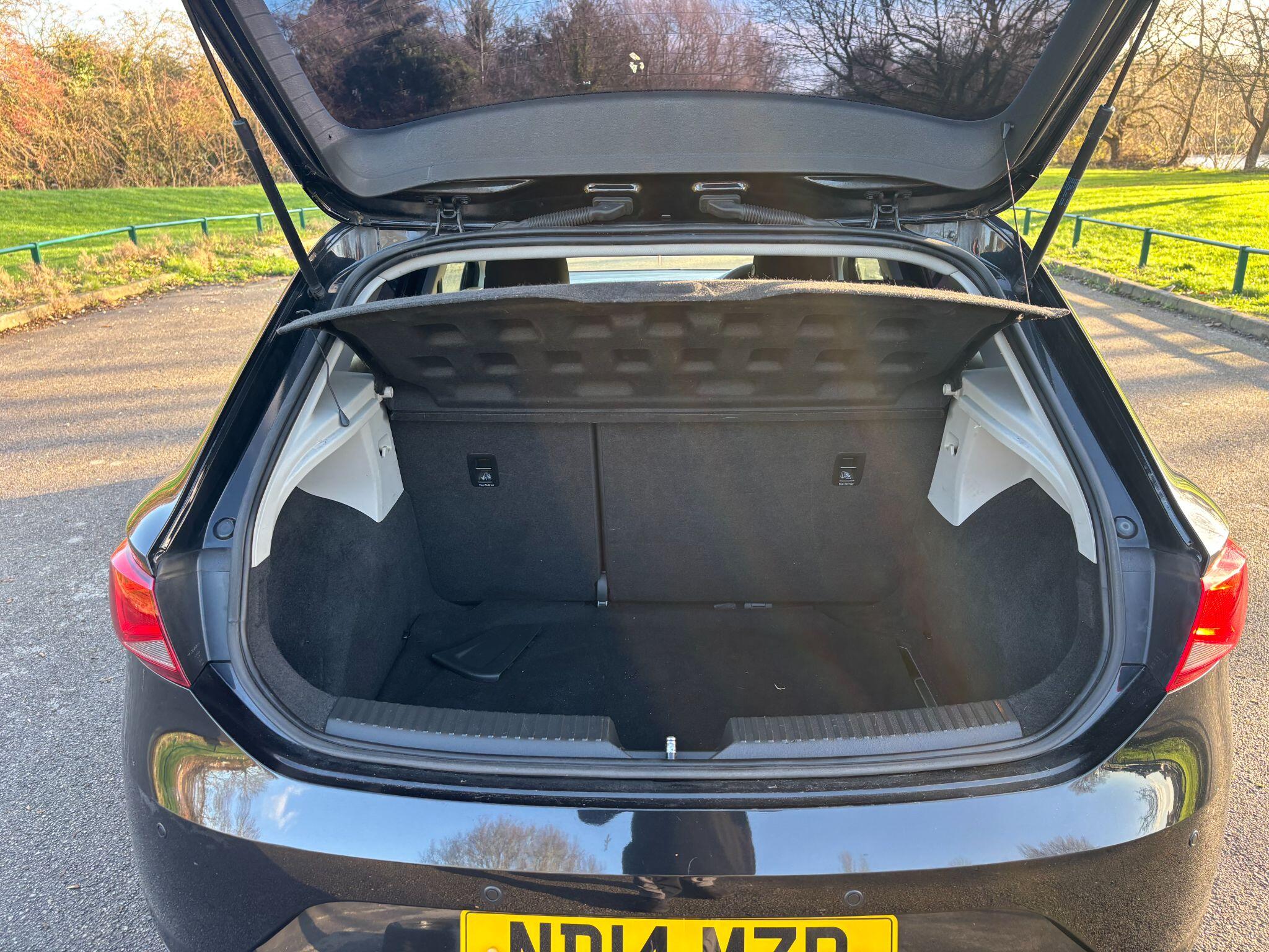 Seat Leon 1.6 TDI CR S Euro 5 (s/s) 5dr 5dr Manual 2025