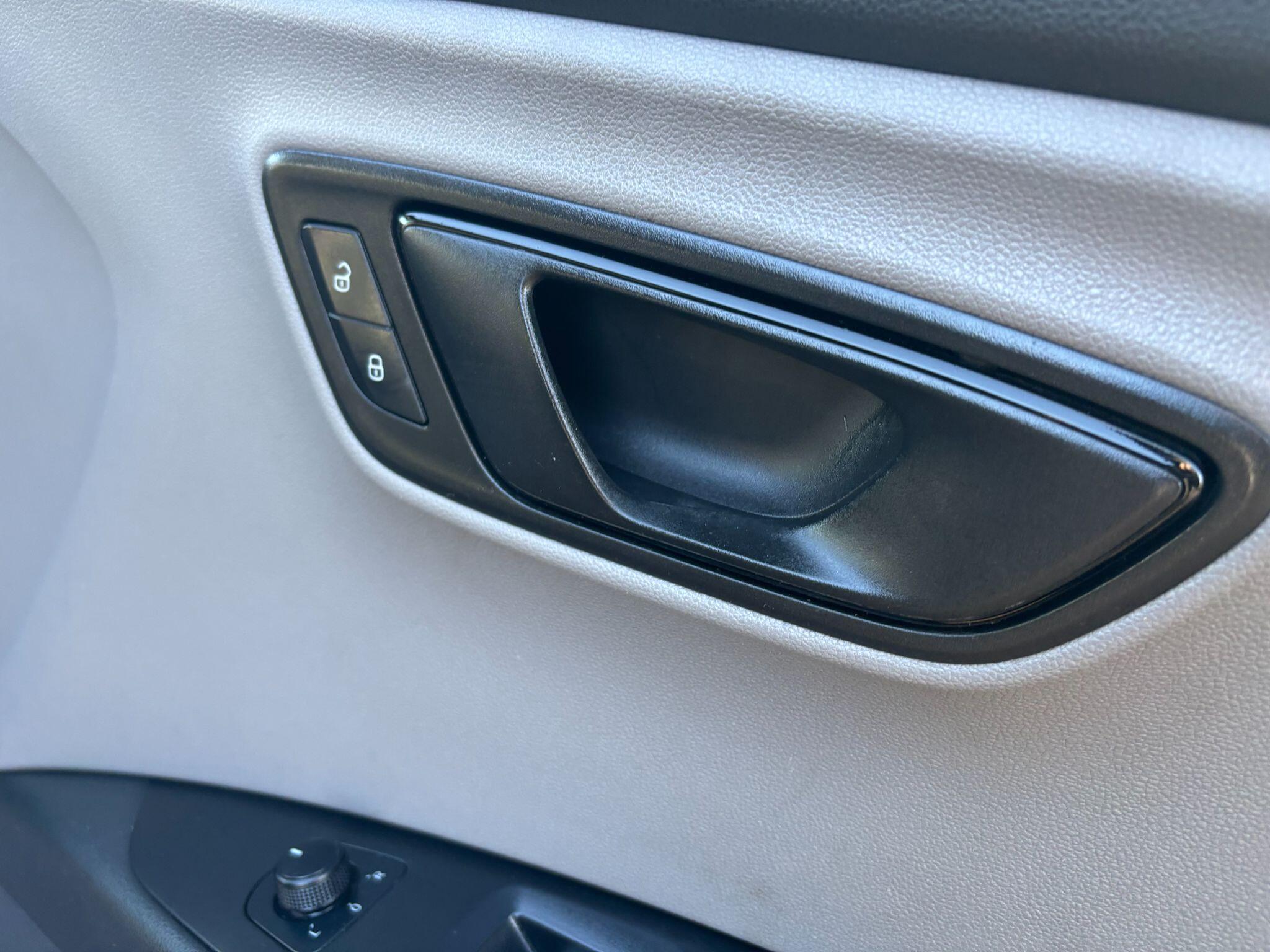 Seat Leon 1.6 TDI CR S Euro 5 (s/s) 5dr 5dr Manual 2025