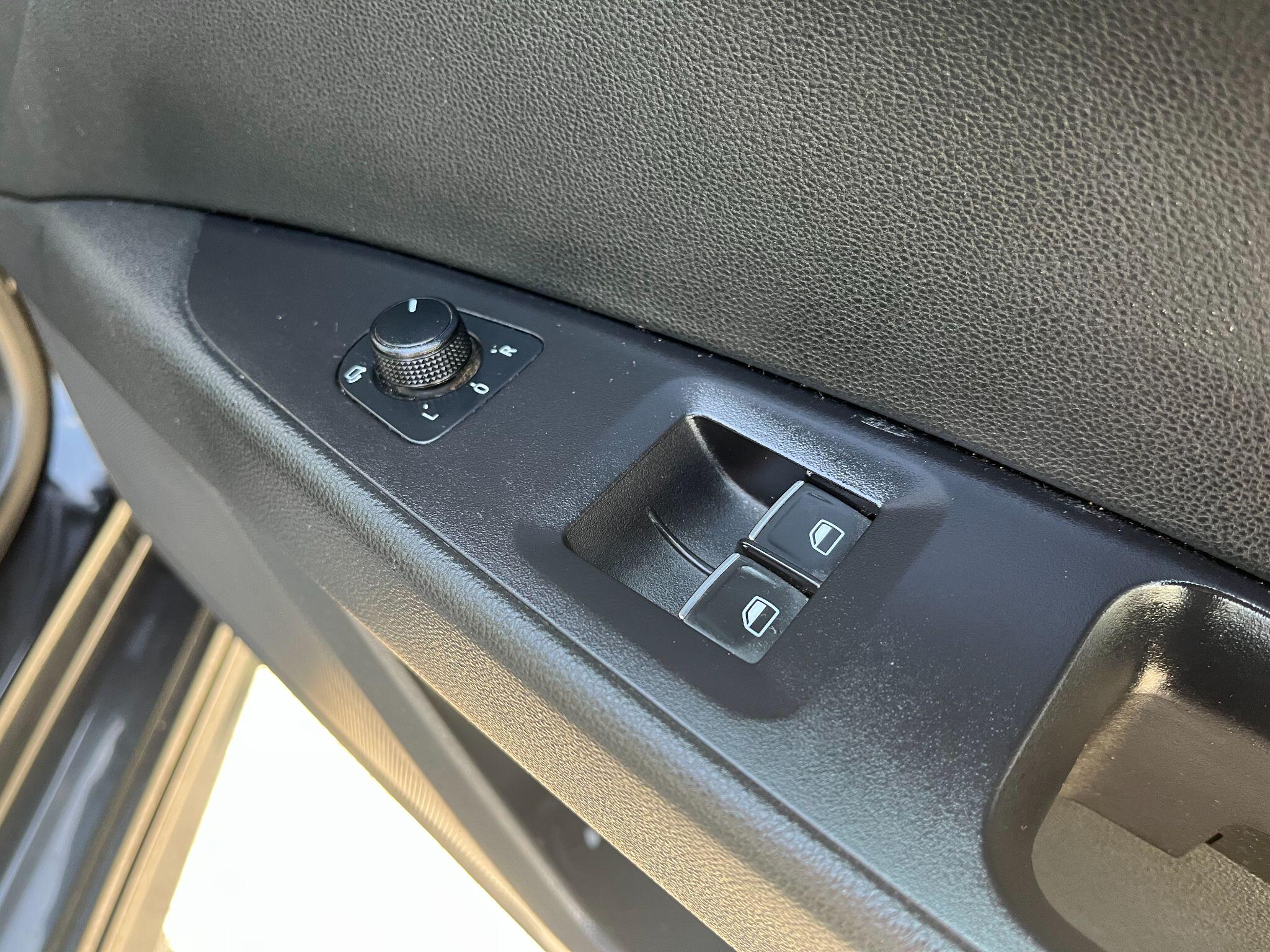 Seat Leon 2.0 TDI CR FR Sport Coupe Euro 5 (s/s) 3dr 3dr Manual 2026