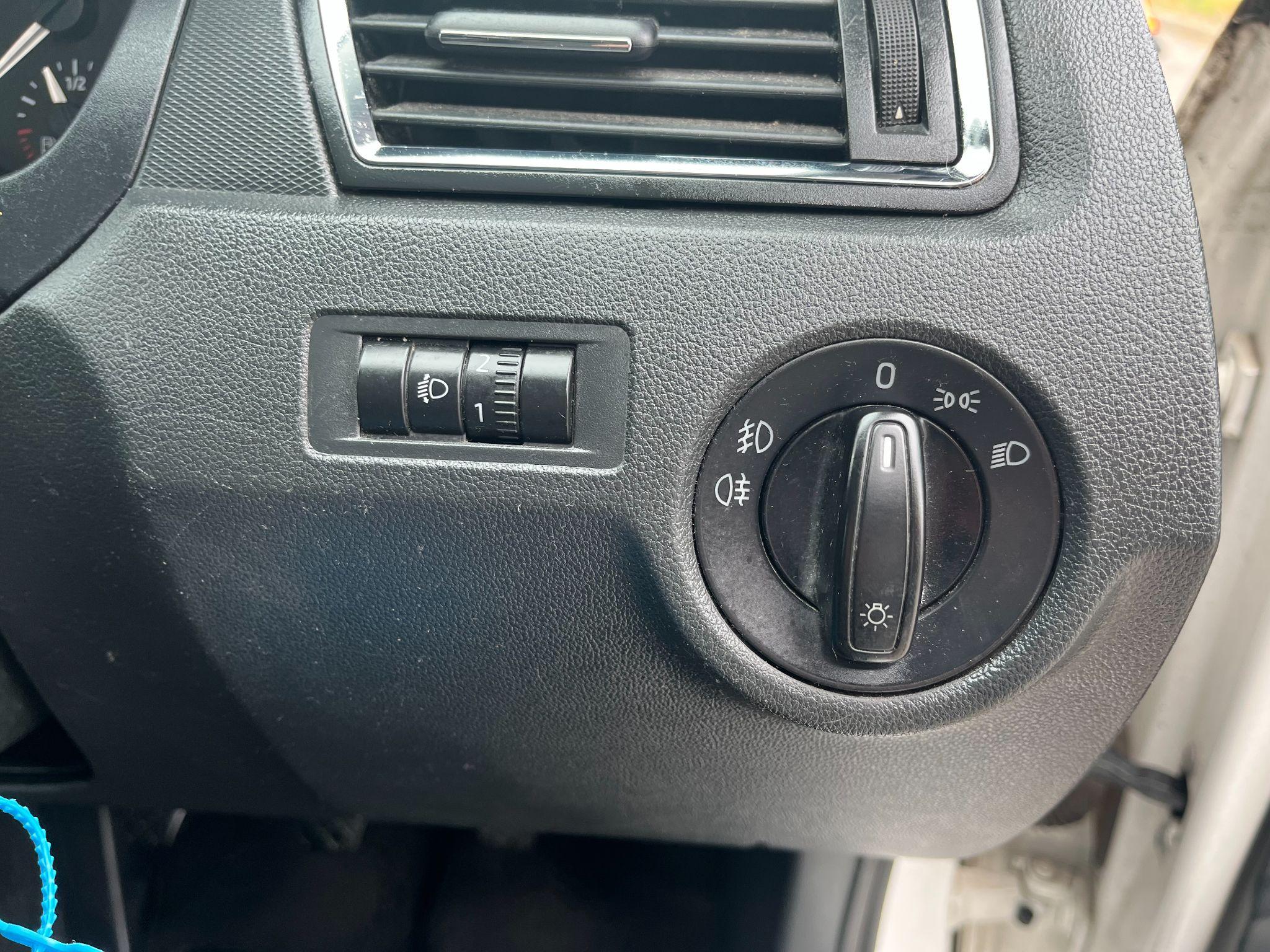 Skoda Rapid 1.6 TDI Elegance Euro 5 5dr 5dr Manual 2025