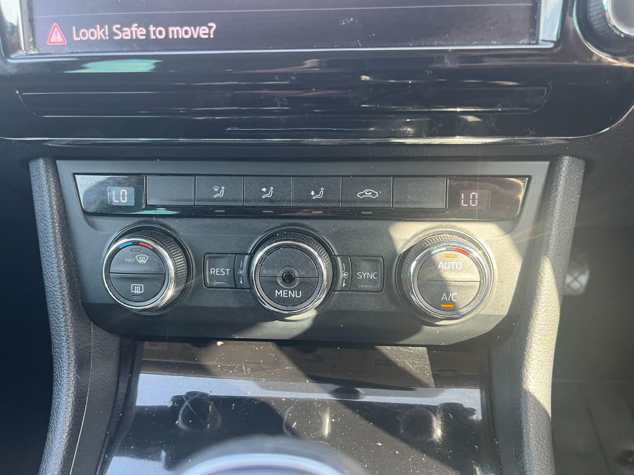 Skoda Superb 2.0 TDI SE Business Euro 6 (s/s) 5dr 5dr Manual 2025