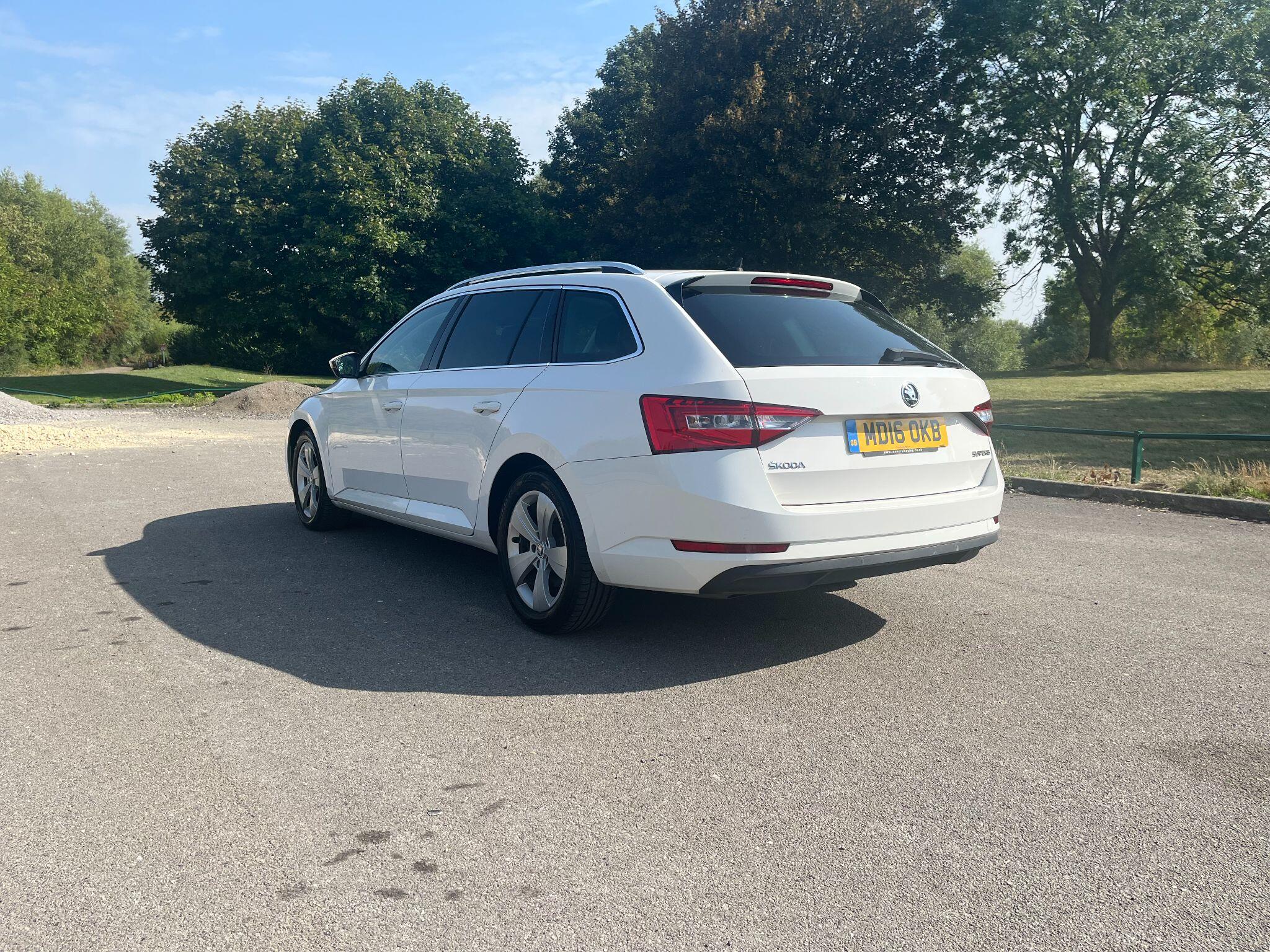 Skoda Superb 2.0 TDI SE Business Euro 6 (s/s) 5dr 5dr Manual 2025