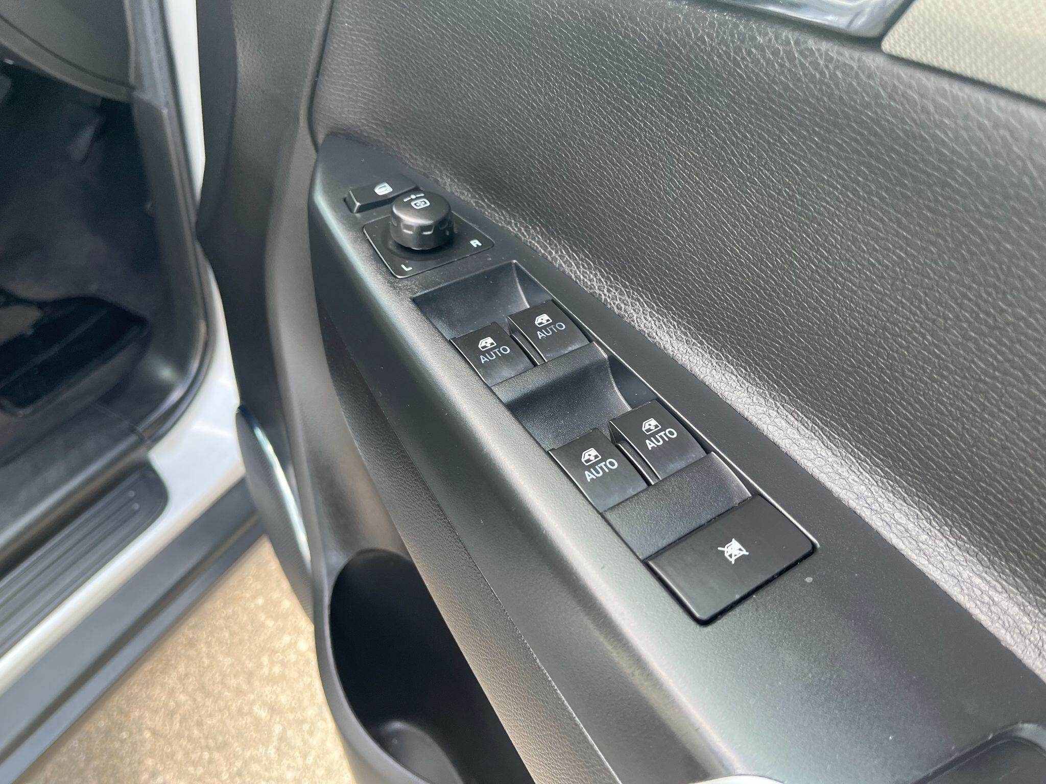 Vauxhall Antara 2.2 CDTi Diamond 2WD Euro 5 (s/s) 5dr 5dr Manual 2025