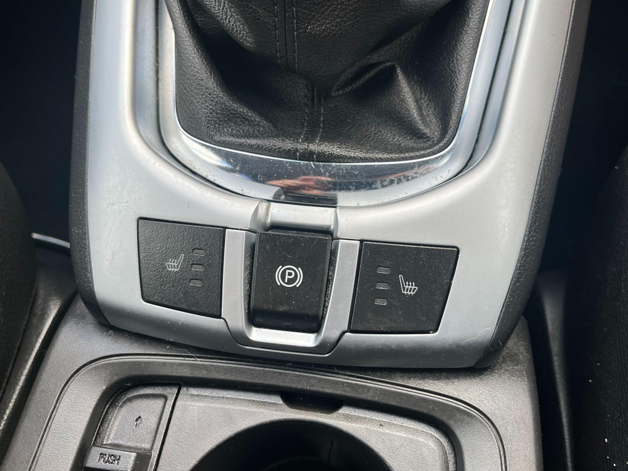 Vauxhall Antara 2.2 CDTi Diamond 2WD Euro 5 (s/s) 5dr 5dr Manual 2025