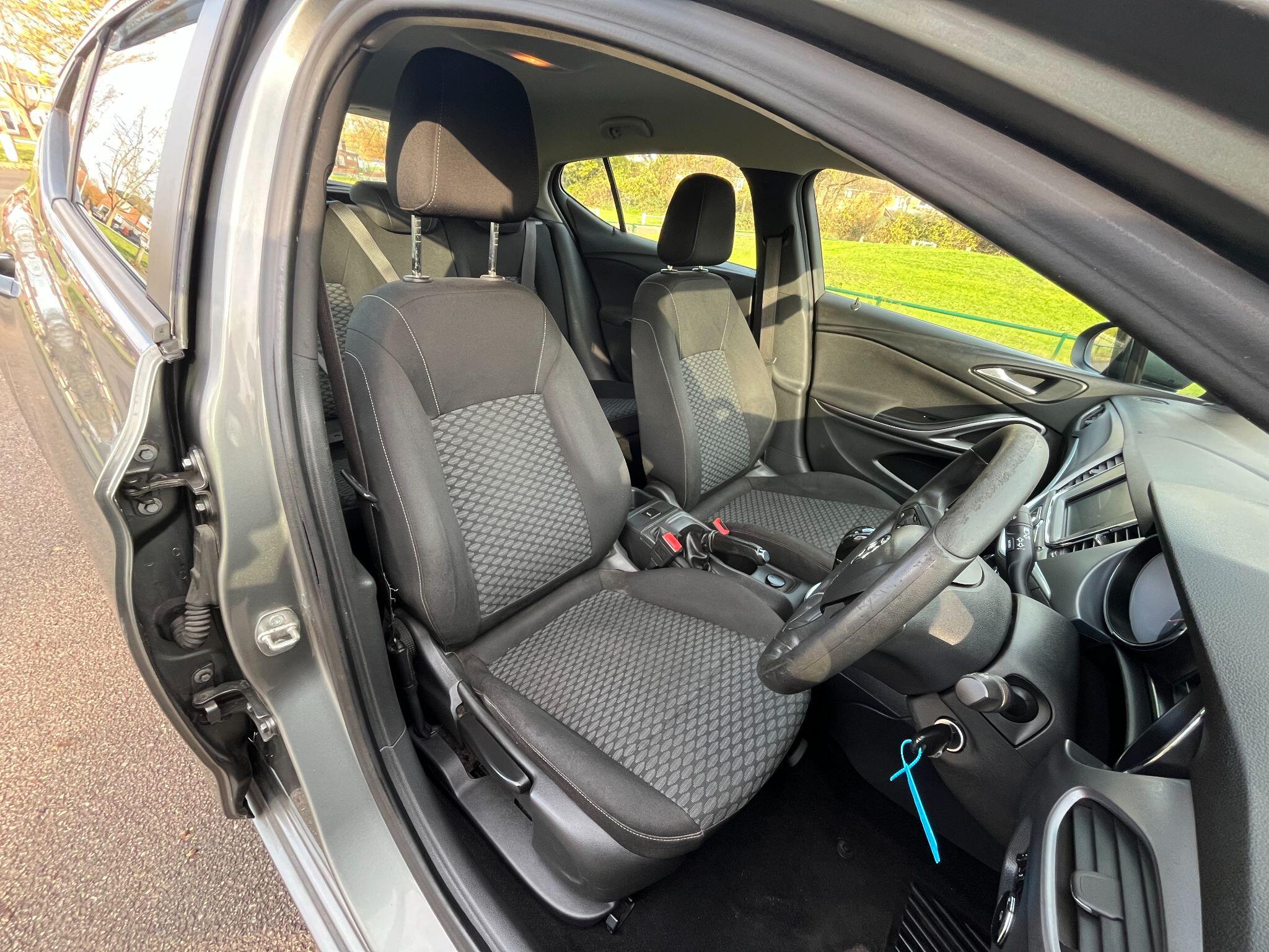 Vauxhall Astra 1.6 CDTi ecoFLEX Design Euro 6 (s/s) 5dr 5dr Manual 2025