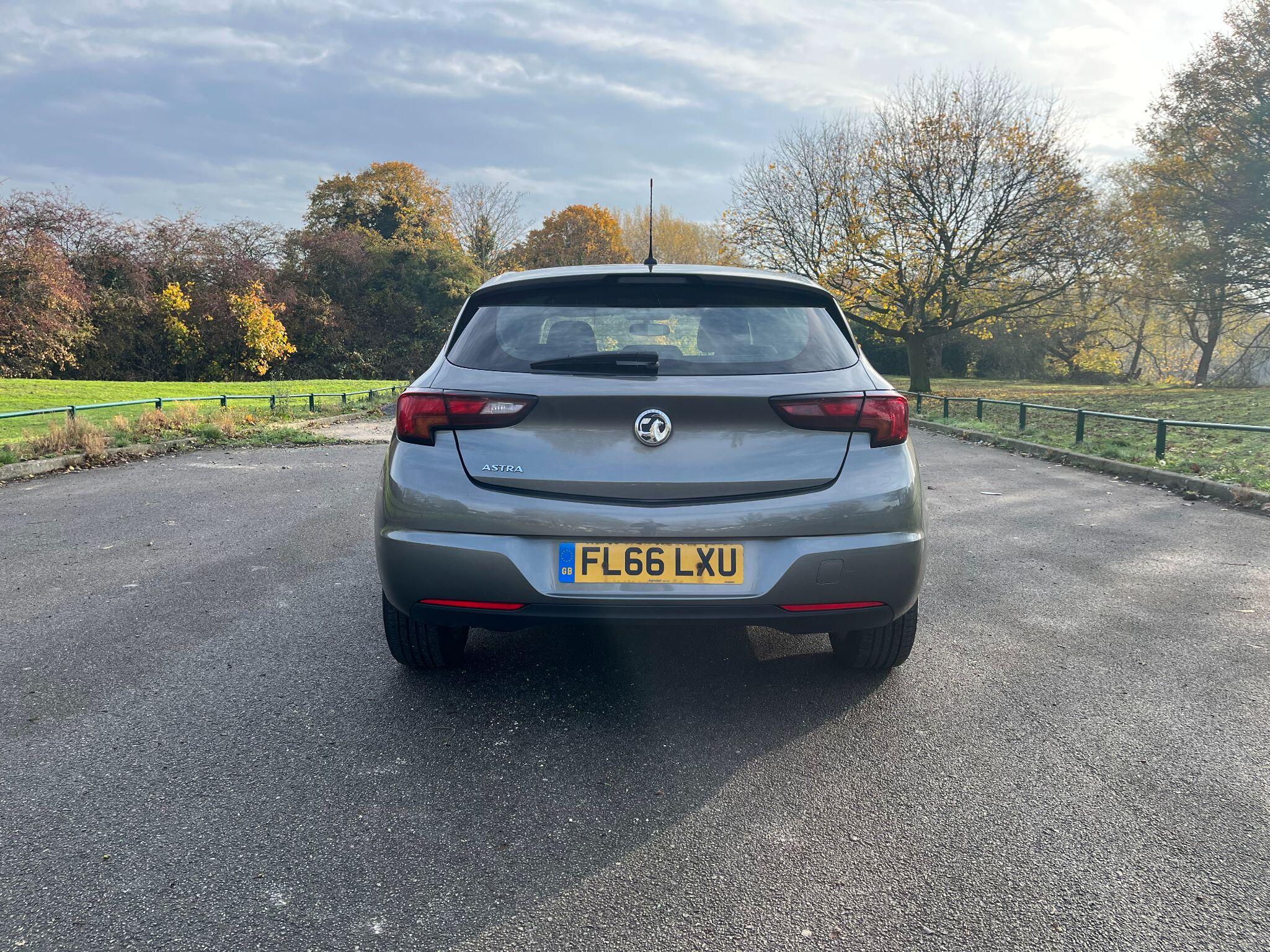 Vauxhall Astra 1.6 CDTi ecoFLEX Design Euro 6 (s/s) 5dr 5dr Manual 2025