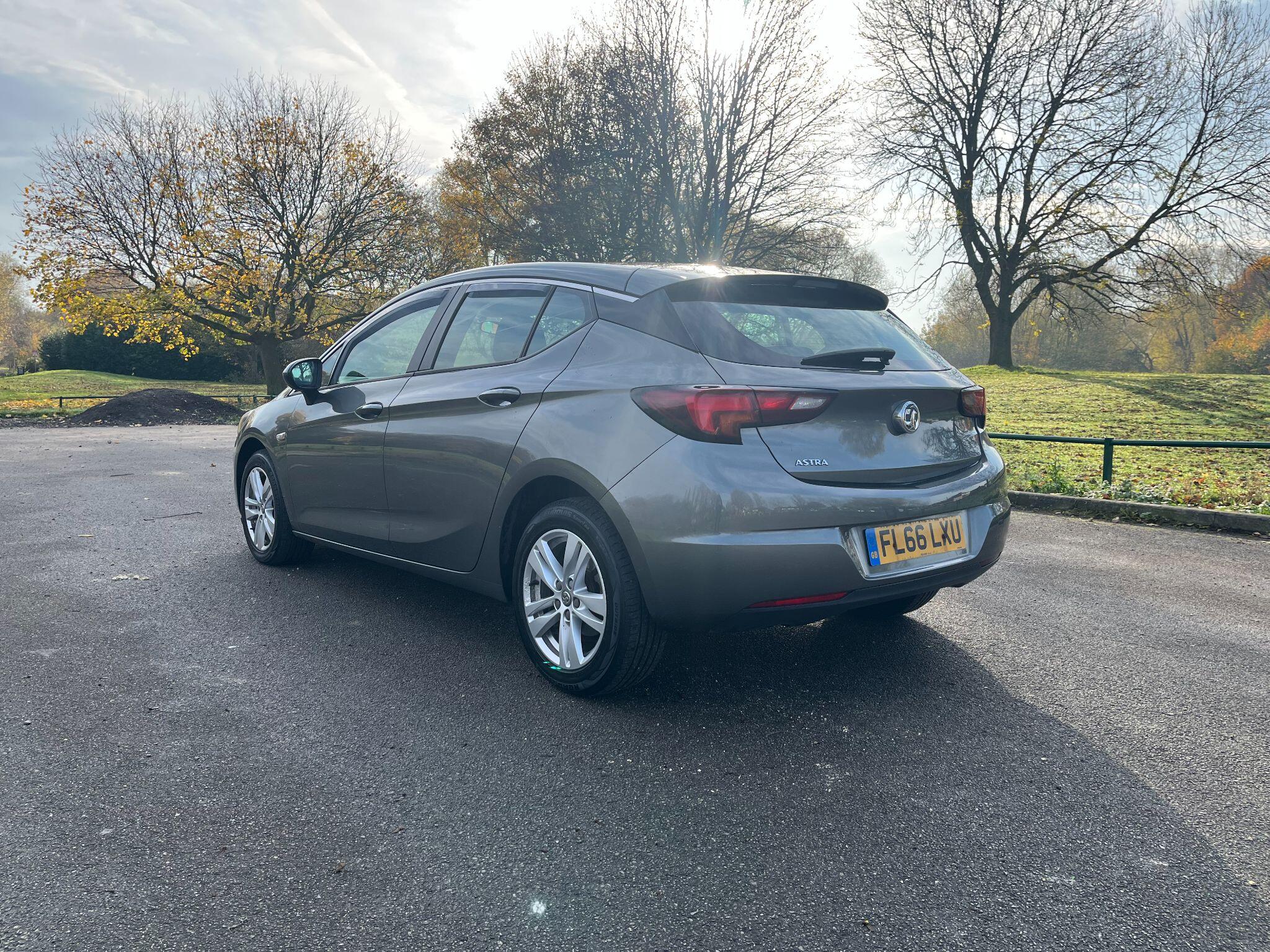 Vauxhall Astra 1.6 CDTi ecoFLEX Design Euro 6 (s/s) 5dr 5dr Manual 2025