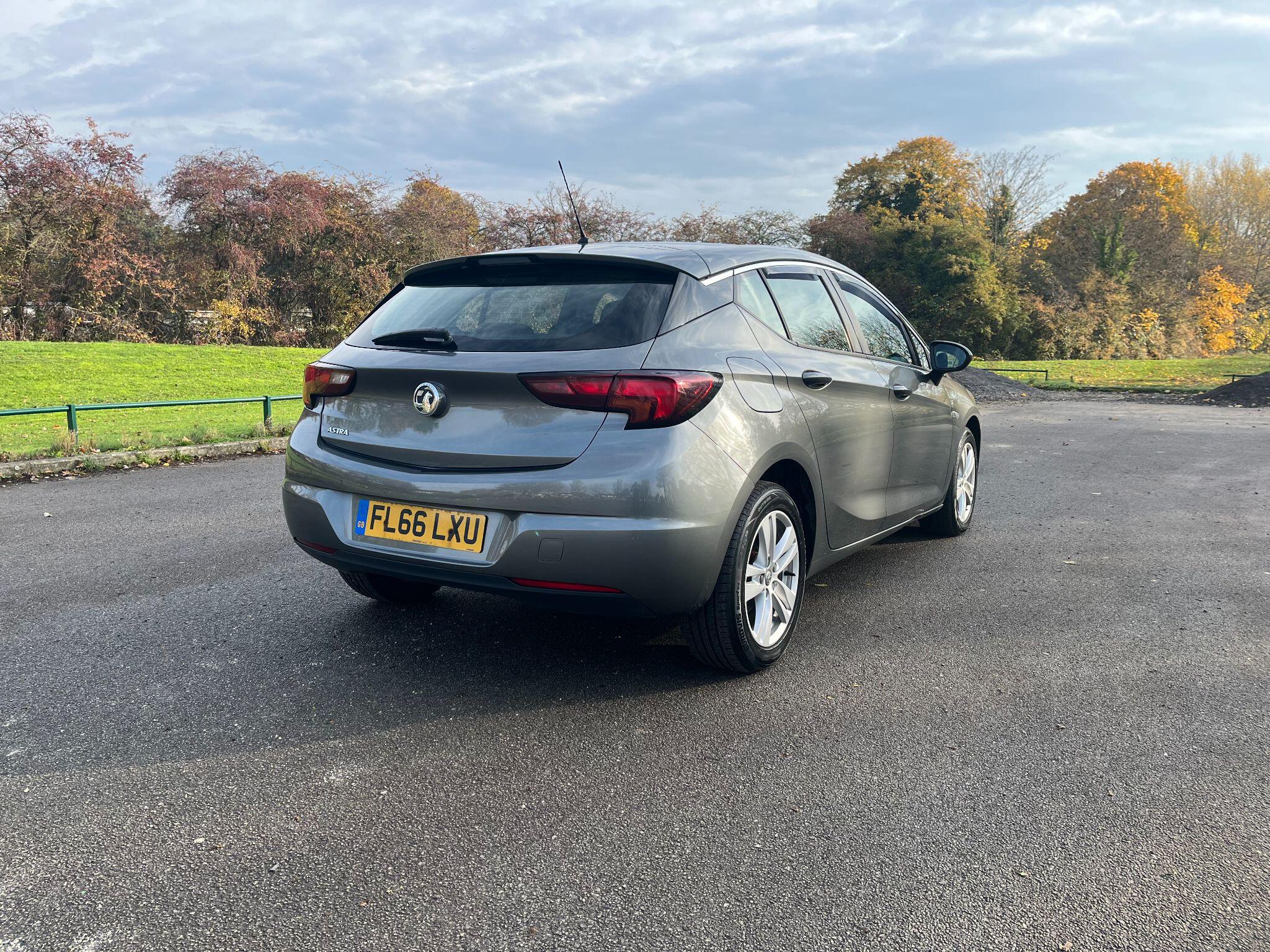 Vauxhall Astra 1.6 CDTi ecoFLEX Design Euro 6 (s/s) 5dr 5dr Manual 2025