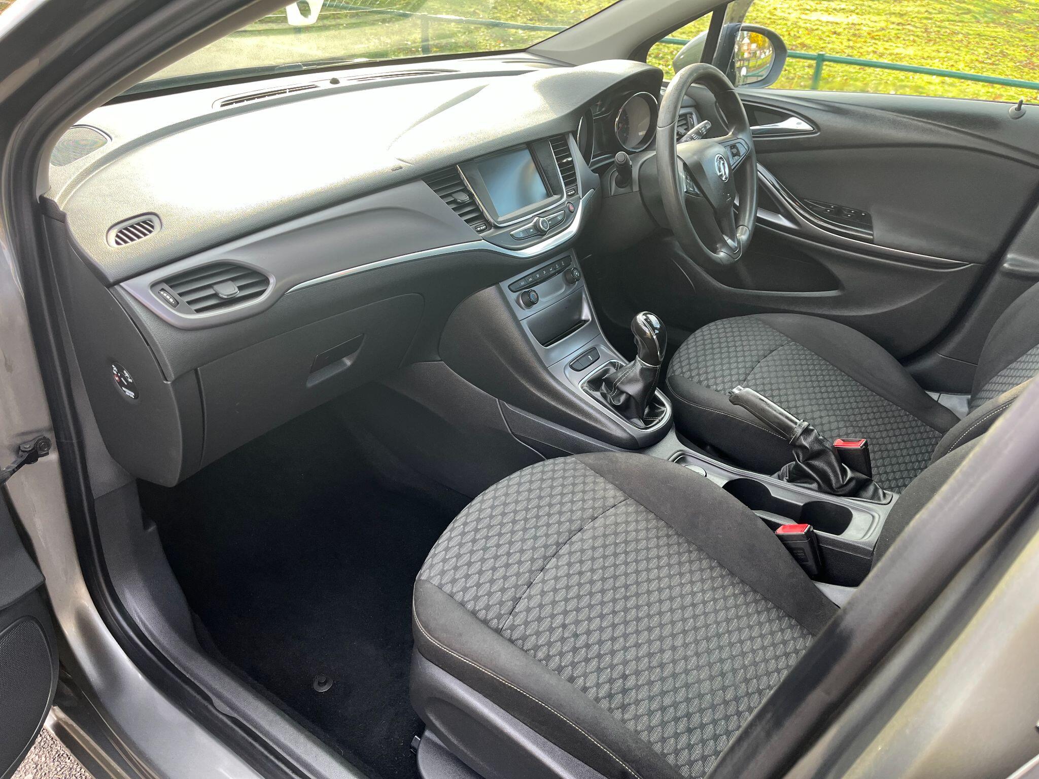 Vauxhall Astra 1.6 CDTi ecoFLEX Design Euro 6 (s/s) 5dr 5dr Manual 2025