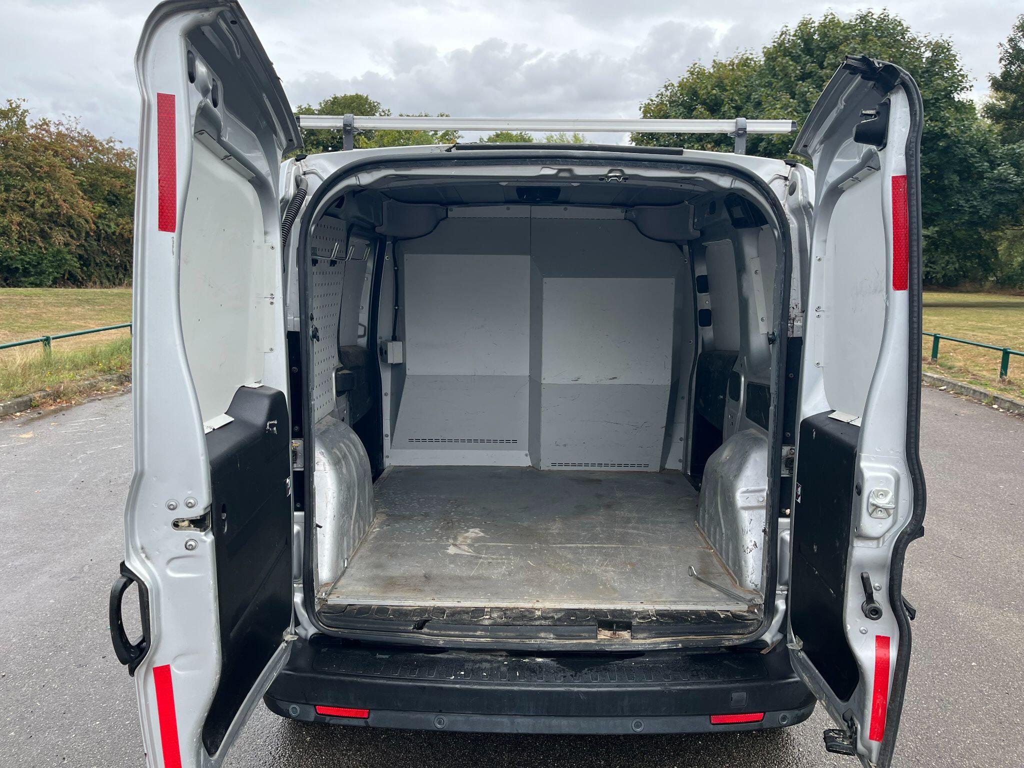 Vauxhall Combo 1.3 CDTi 2300 ecoFLEX 16v FWD L1 H1 (s/s) 3dr 3dr Manual 2025