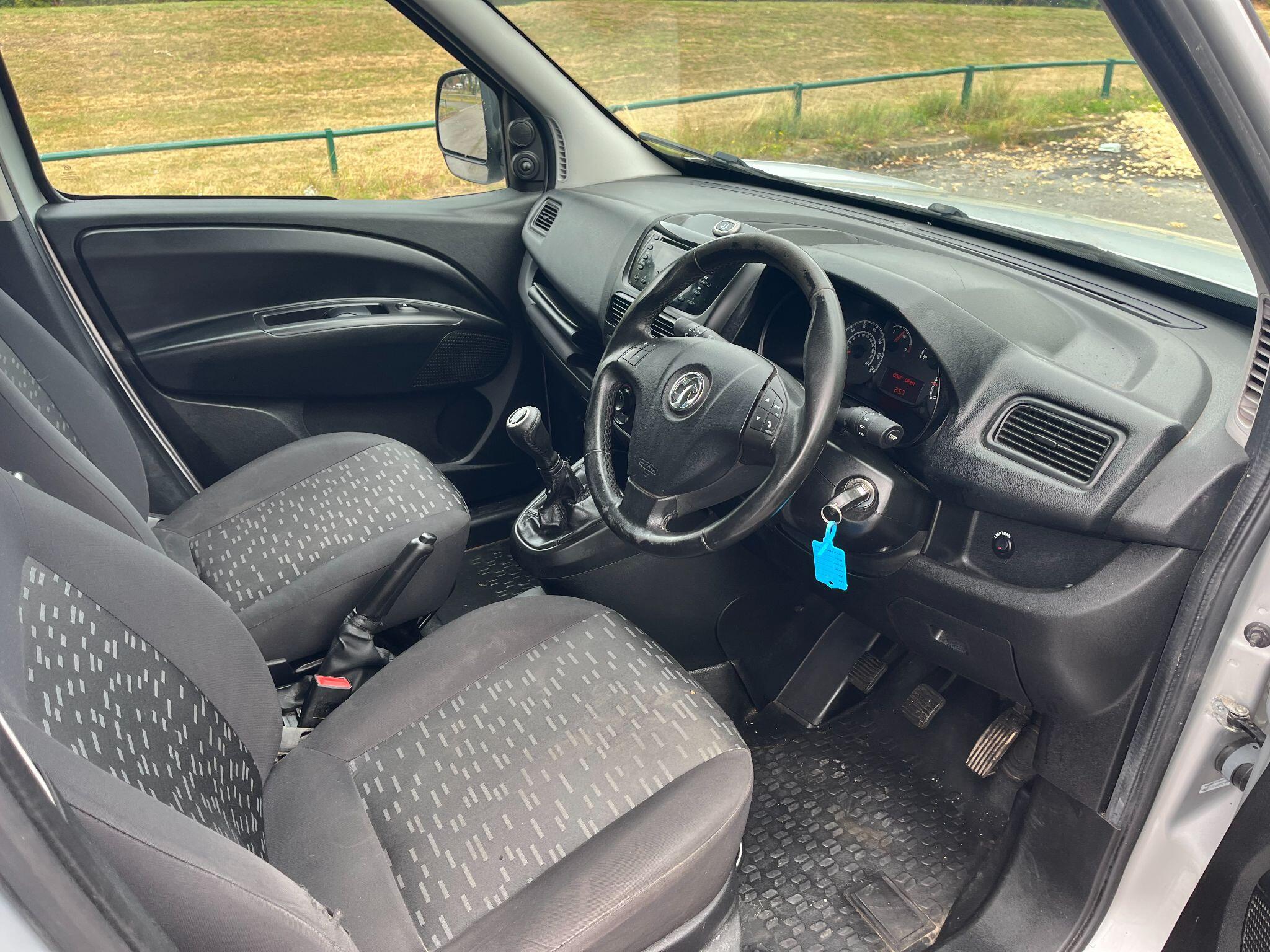 Vauxhall Combo 1.3 CDTi 2300 ecoFLEX 16v FWD L1 H1 (s/s) 3dr 3dr Manual 2025