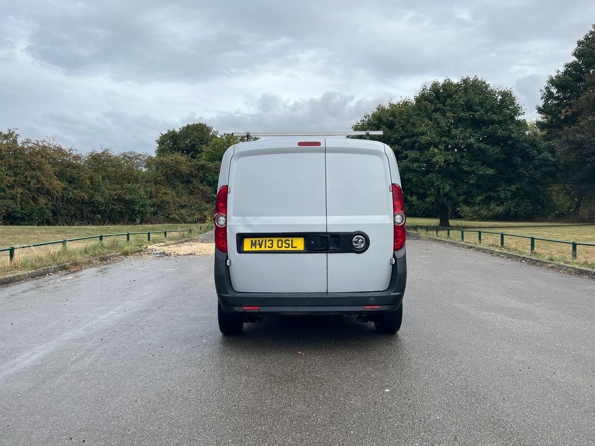 Vauxhall Combo 1.3 CDTi 2300 ecoFLEX 16v FWD L1 H1 (s/s) 3dr 3dr Manual 2025