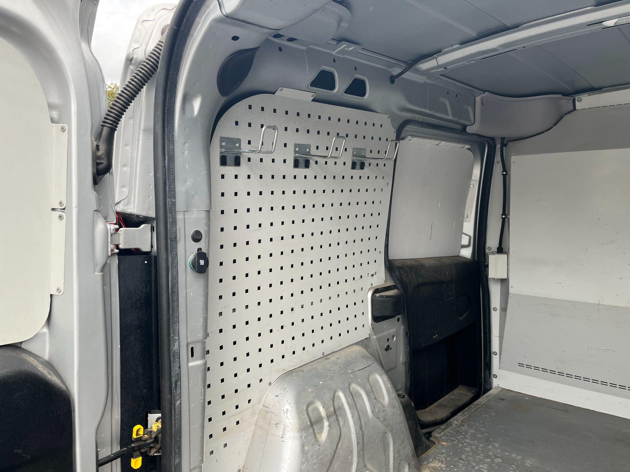 Vauxhall Combo 1.3 CDTi 2300 ecoFLEX 16v FWD L1 H1 (s/s) 3dr 3dr Manual 2025