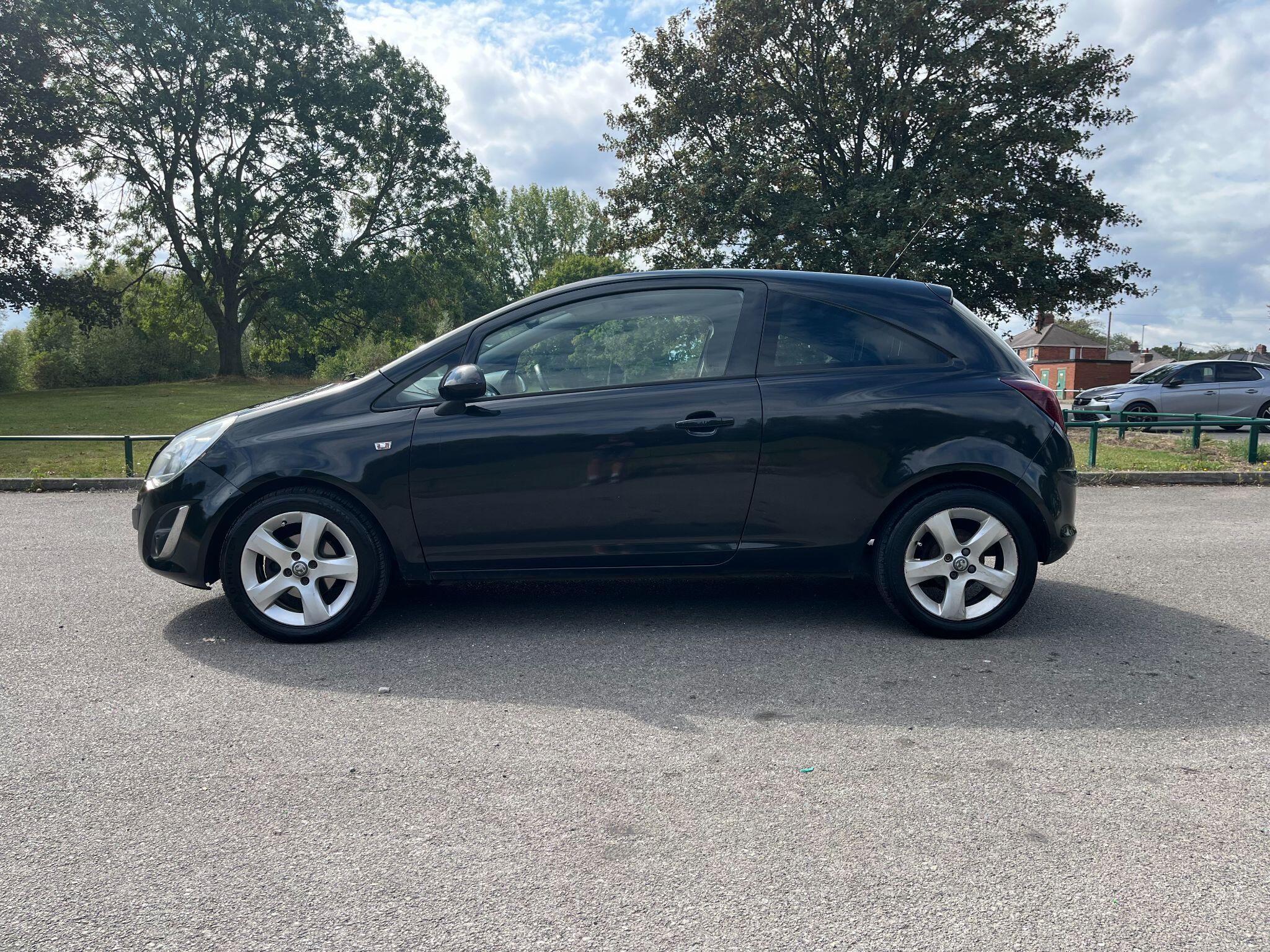 Vauxhall Corsa 1.2i ecoFLEX 16V SXi Euro 5 (s/s) 3dr (A/C) 3dr Manual 2025