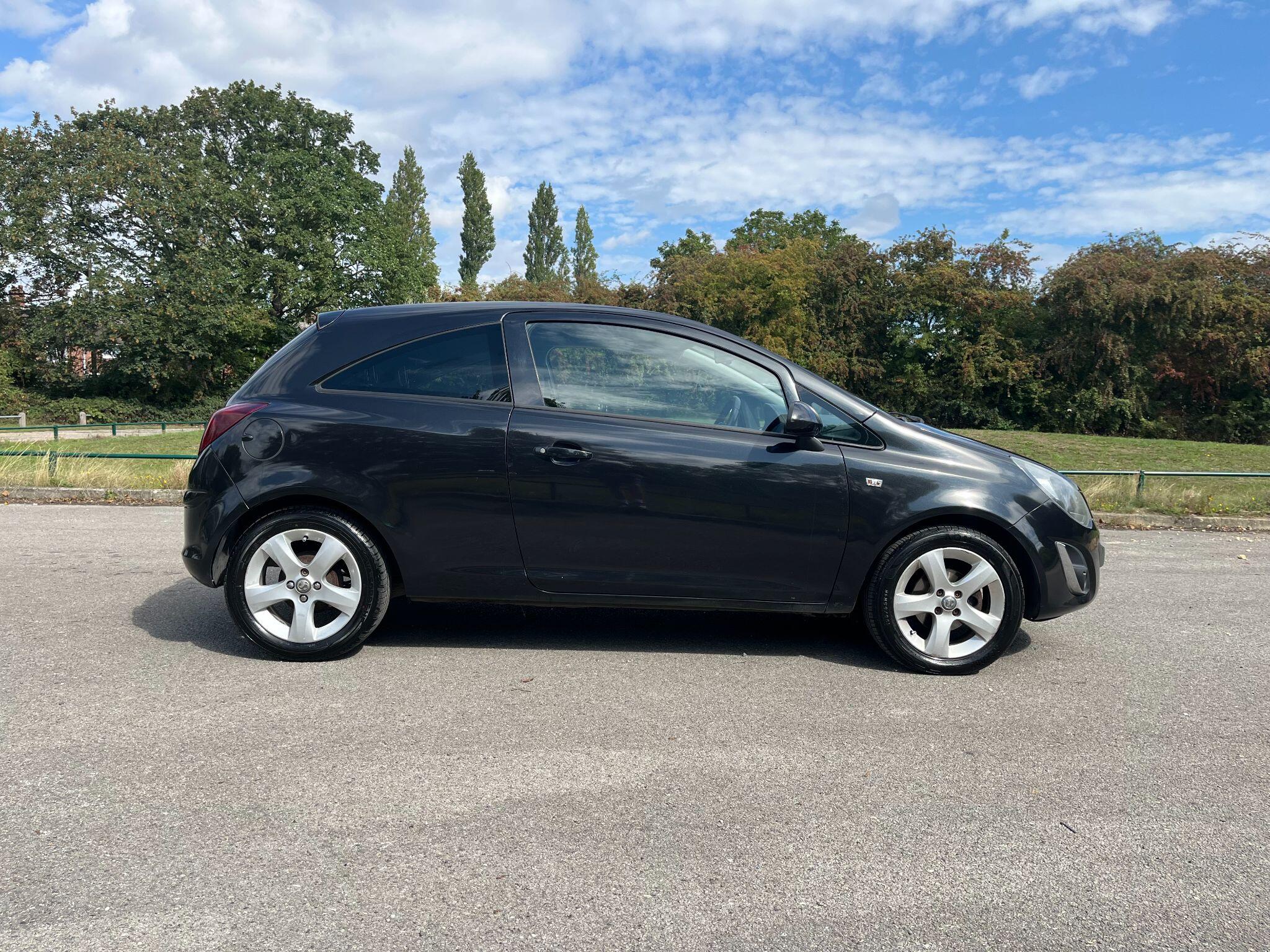 Vauxhall Corsa 1.2i ecoFLEX 16V SXi Euro 5 (s/s) 3dr (A/C) 3dr Manual 2025