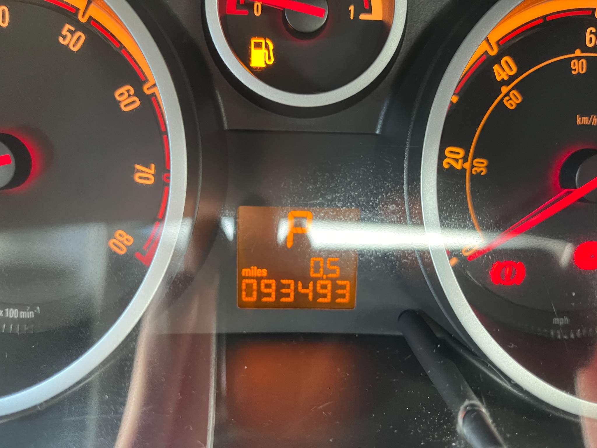 Vauxhall Corsa 1.4i 16v Design 3dr (a/c) 3dr Automatic 2025