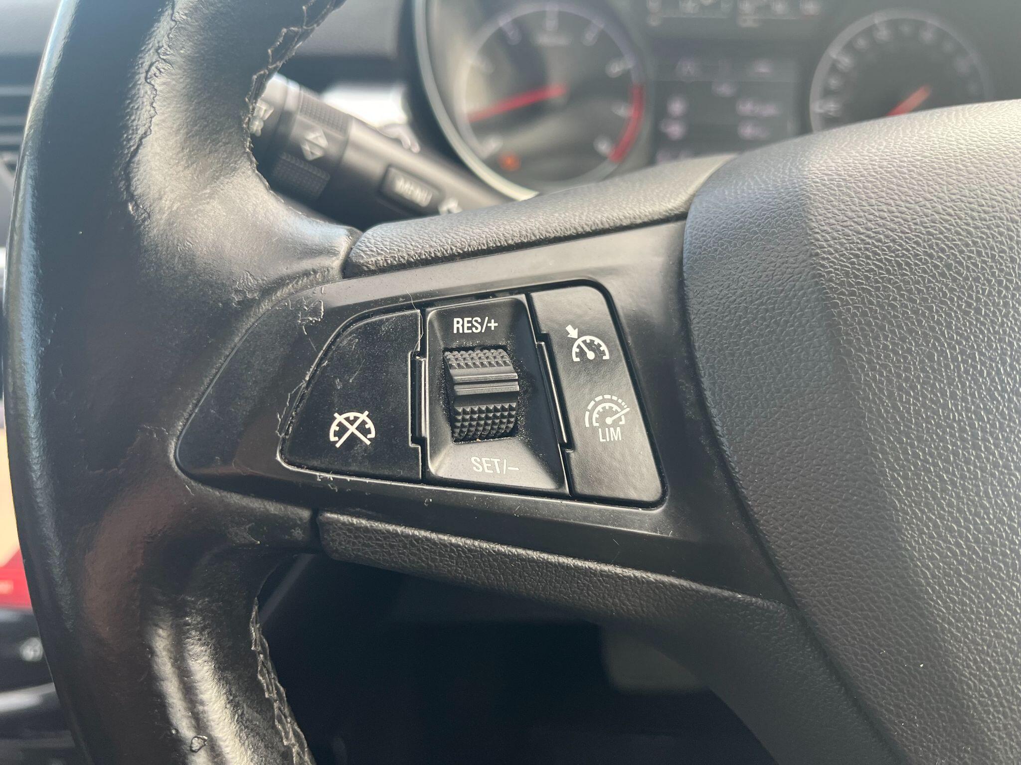 Vauxhall Corsa 1.4i SE Auto Euro 6 3dr 3dr Automatic 2025