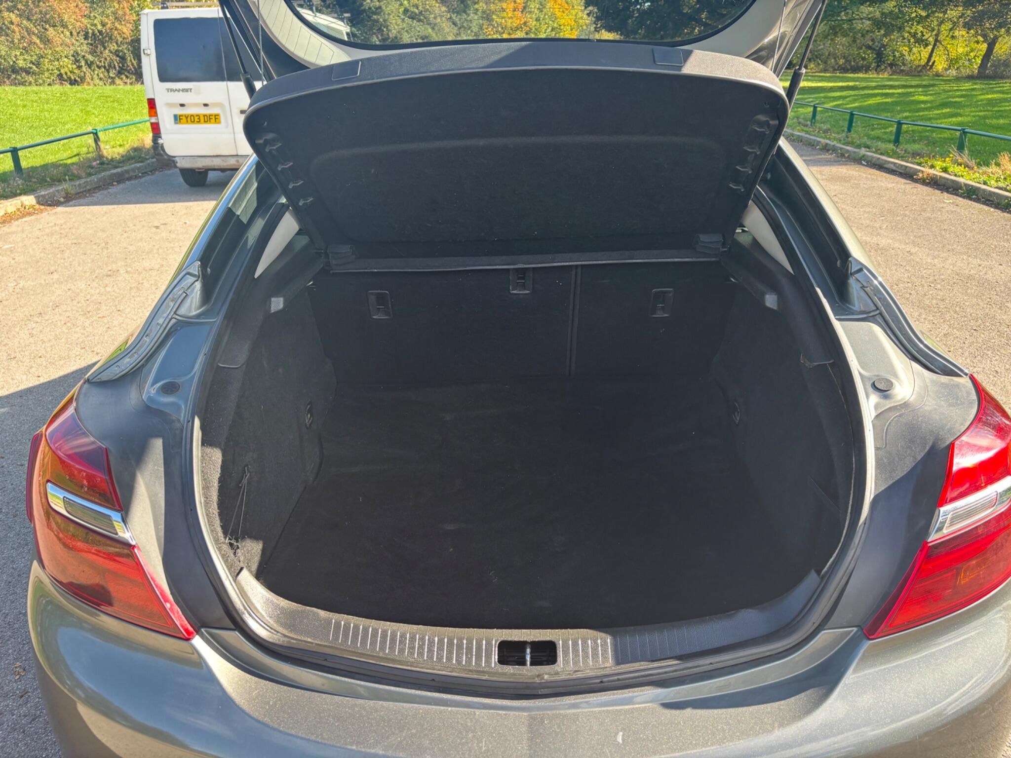 Vauxhall Insignia 2.0 CDTi ecoFLEX Design Nav Euro 6 (s/s) 5dr 5dr Manual 2025