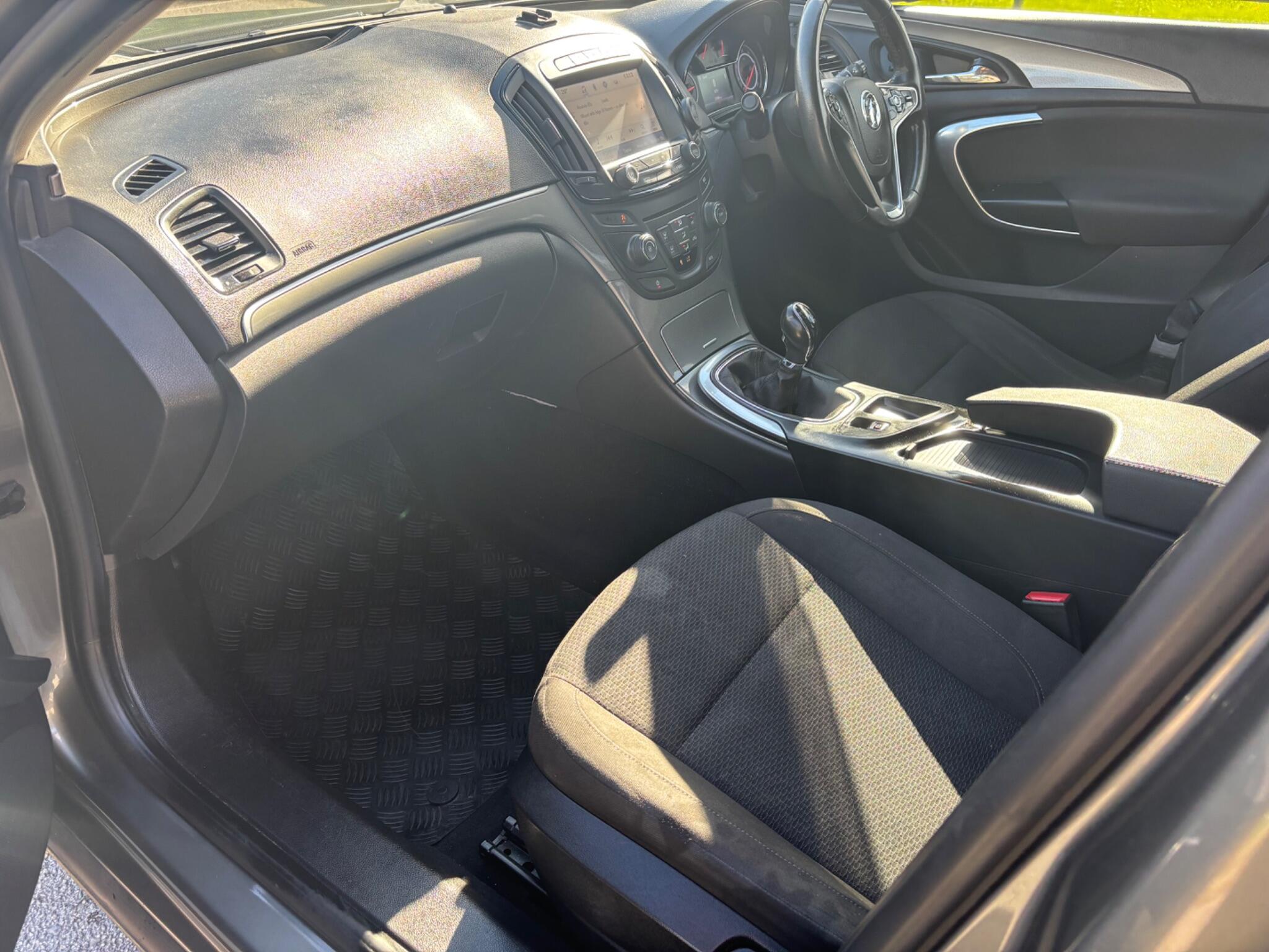 Vauxhall Insignia 2.0 CDTi ecoFLEX Design Nav Euro 6 (s/s) 5dr 5dr Manual 2025