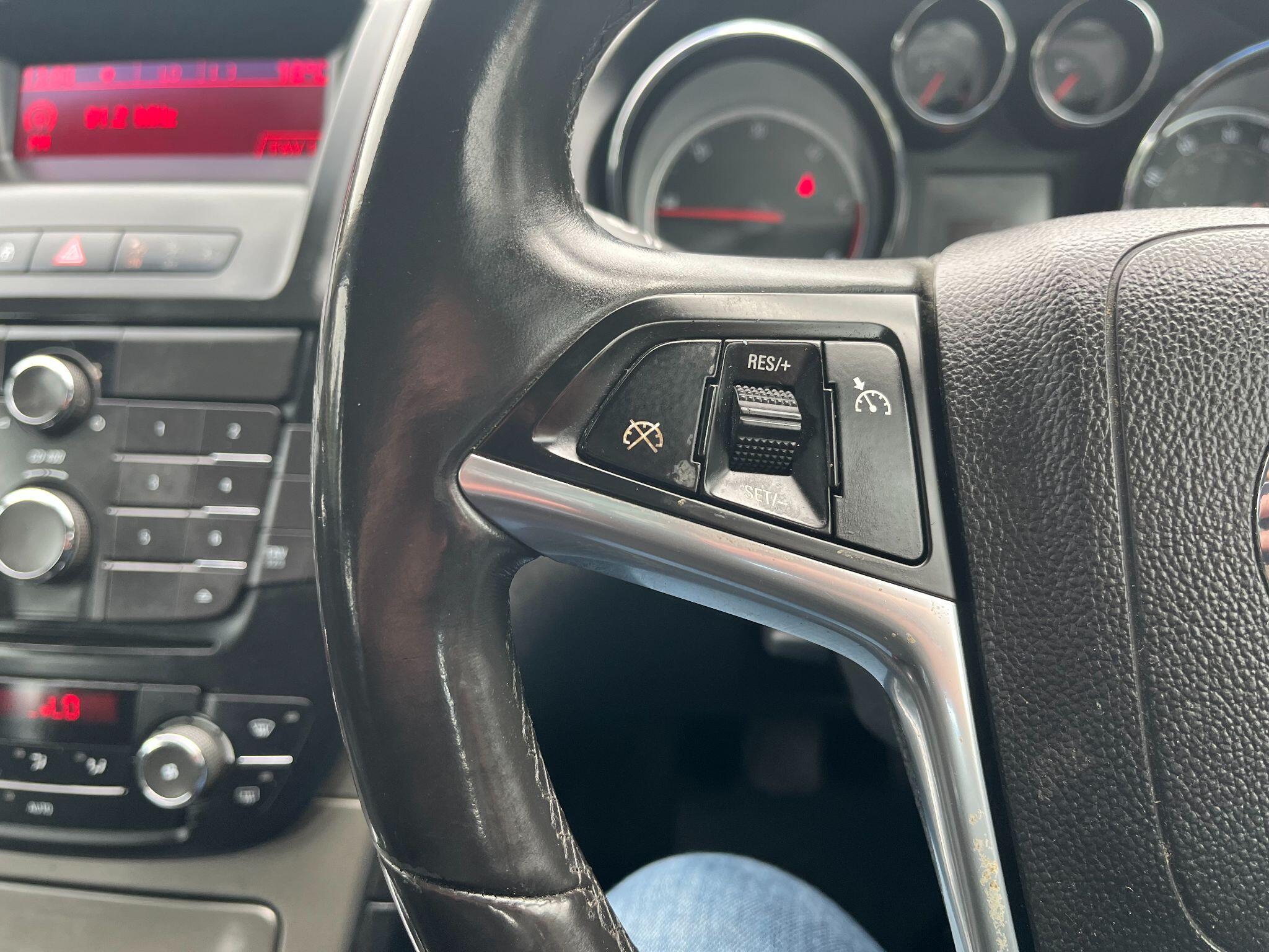 Vauxhall Insignia 2.0 CDTi ecoFLEX Exclusiv Sports Tourer Euro 5 (s/s) 5dr 5dr Manual 2025