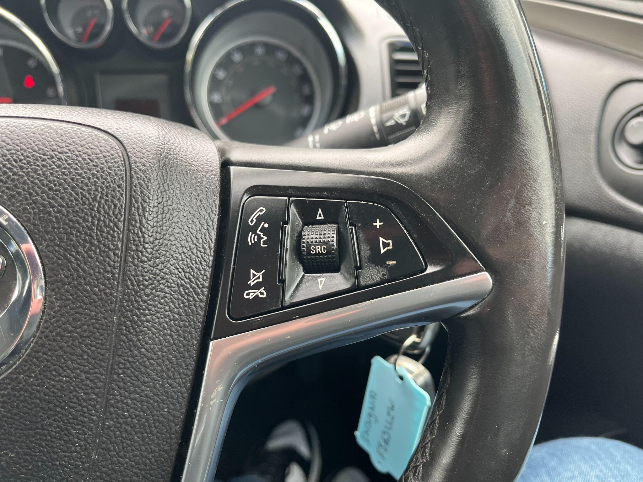 Vauxhall Insignia 2.0 CDTi ecoFLEX Exclusiv Sports Tourer Euro 5 (s/s) 5dr 5dr Manual 2025