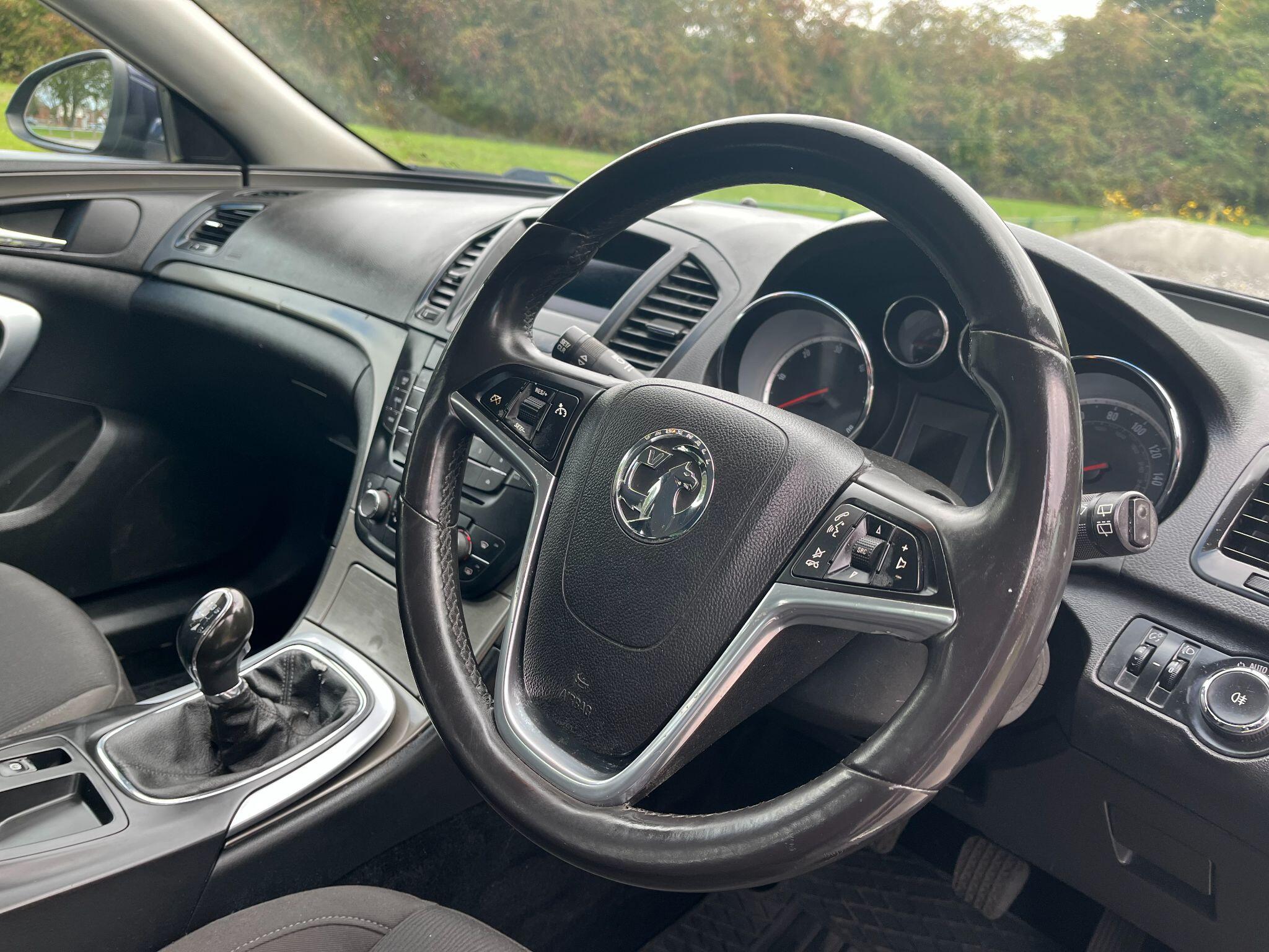 Vauxhall Insignia 2.0 CDTi ecoFLEX Exclusiv Sports Tourer Euro 5 (s/s) 5dr 5dr Manual 2025