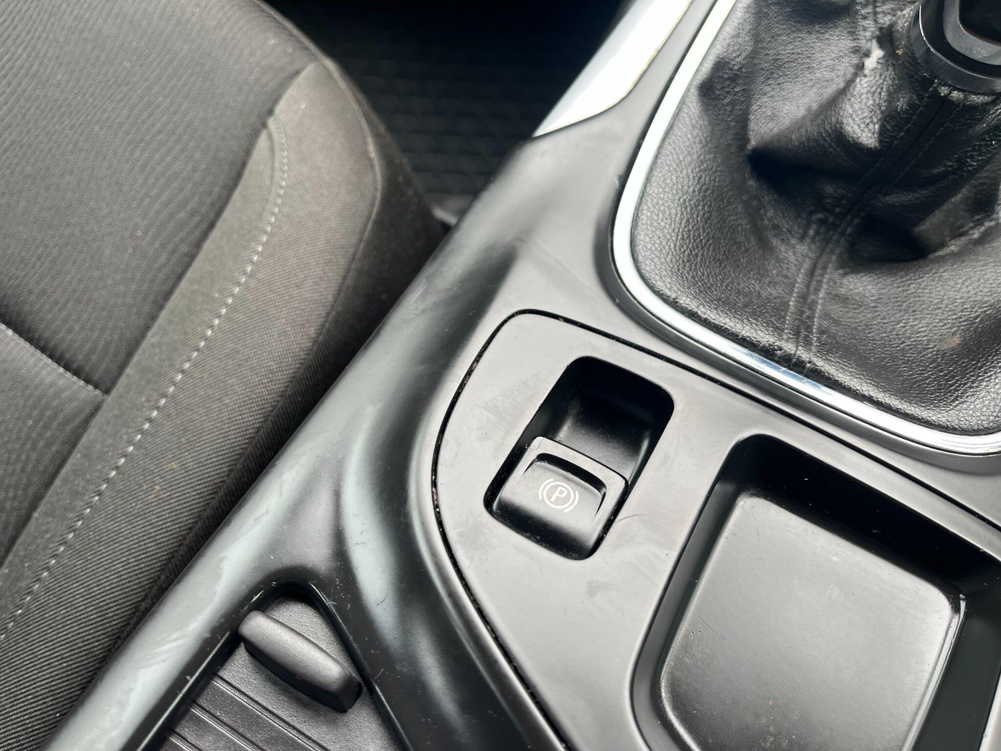 Vauxhall Insignia 2.0 CDTi ecoFLEX Exclusiv Sports Tourer Euro 5 (s/s) 5dr 5dr Manual 2025