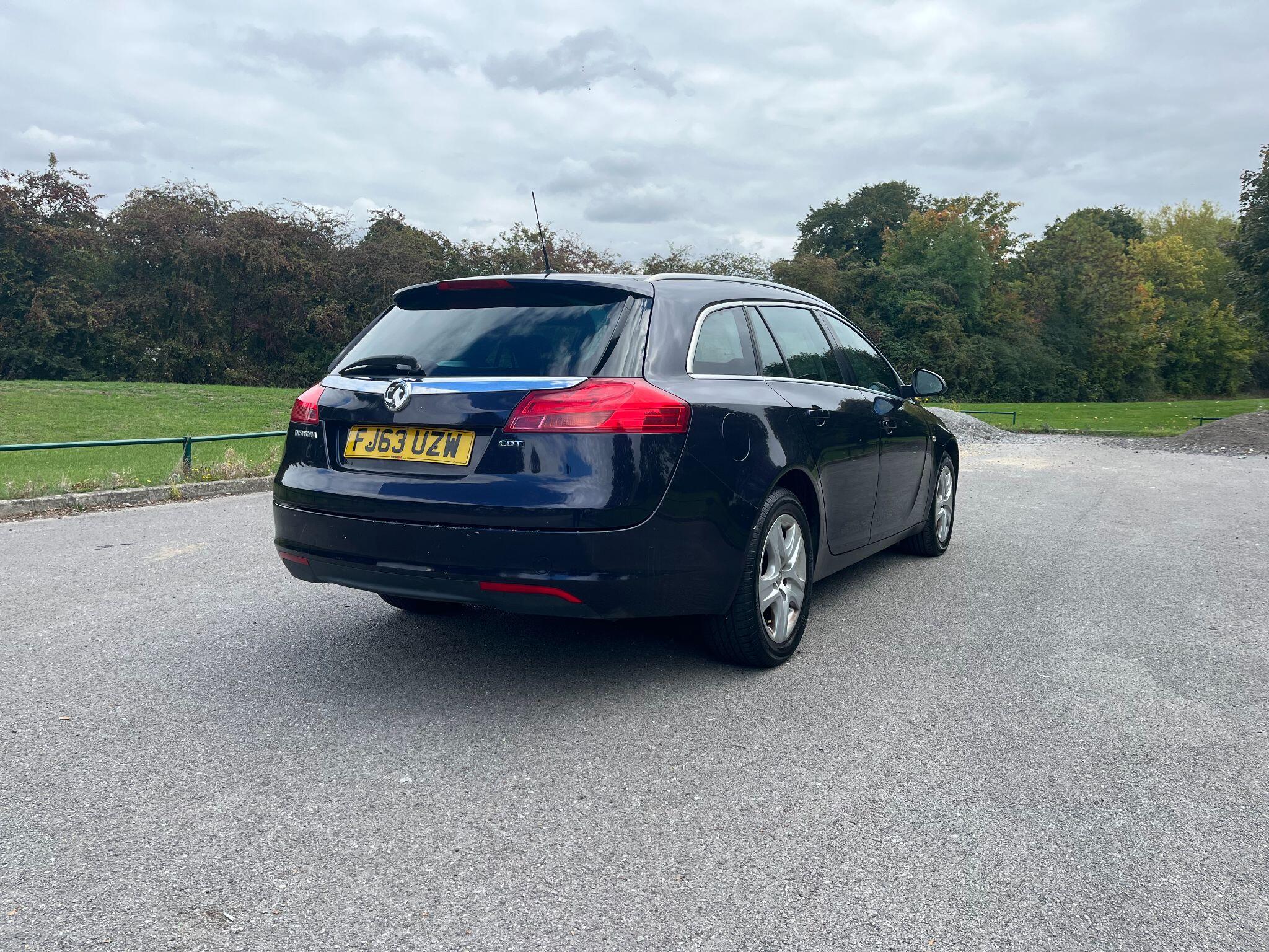 Vauxhall Insignia 2.0 CDTi ecoFLEX Exclusiv Sports Tourer Euro 5 (s/s) 5dr 5dr Manual 2025