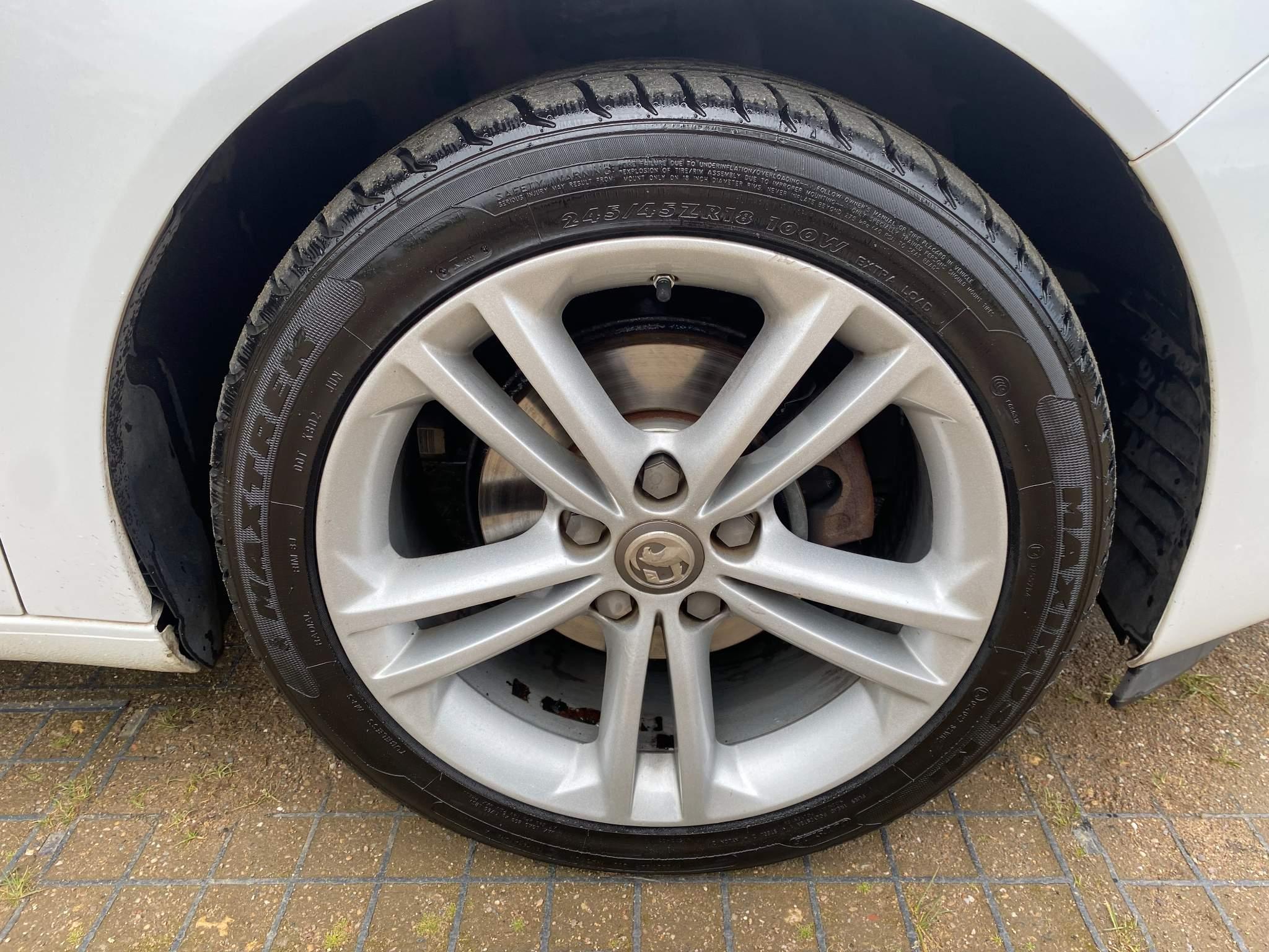 Vauxhall Insignia 2.0L DESIGN CDTI Saloon 4dr Diesel Manual Euro 5 (128 bhp) 4dr Manual 2025